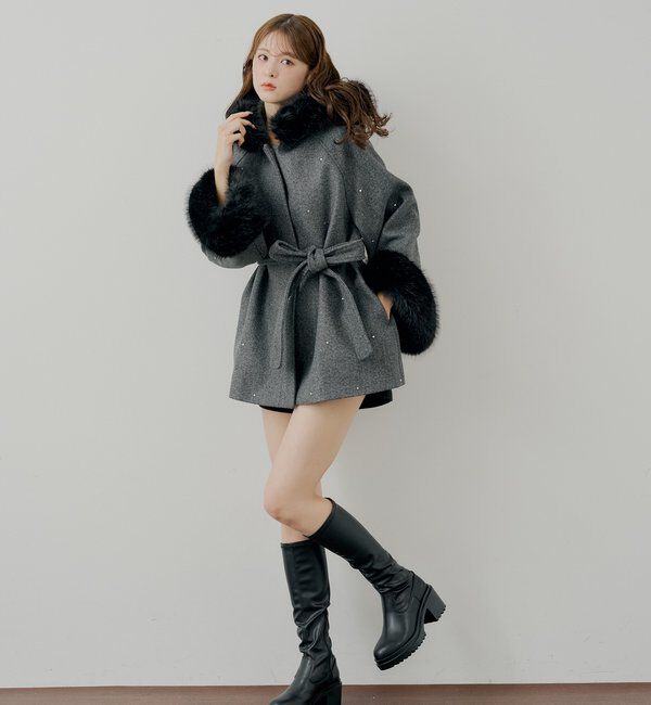  「ビジュー付きファー襟ケープコート」|その他|