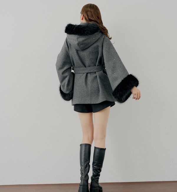  「ビジュー付きファー襟ケープコート」|その他|