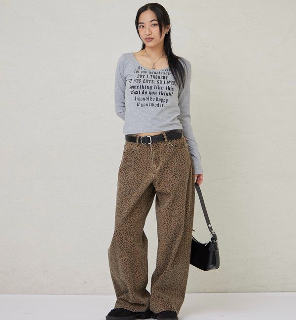  「【WEB限定】フレーズロゴトップス」|Tシャツ・カットソー|