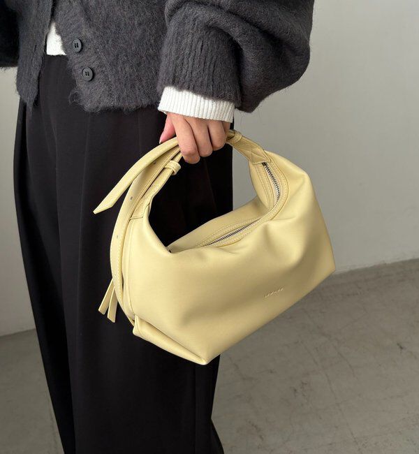  「【新色キャメル/人気のため再入荷/軽量/大容量】ロールハンドルバッグ」|トートバッグ|