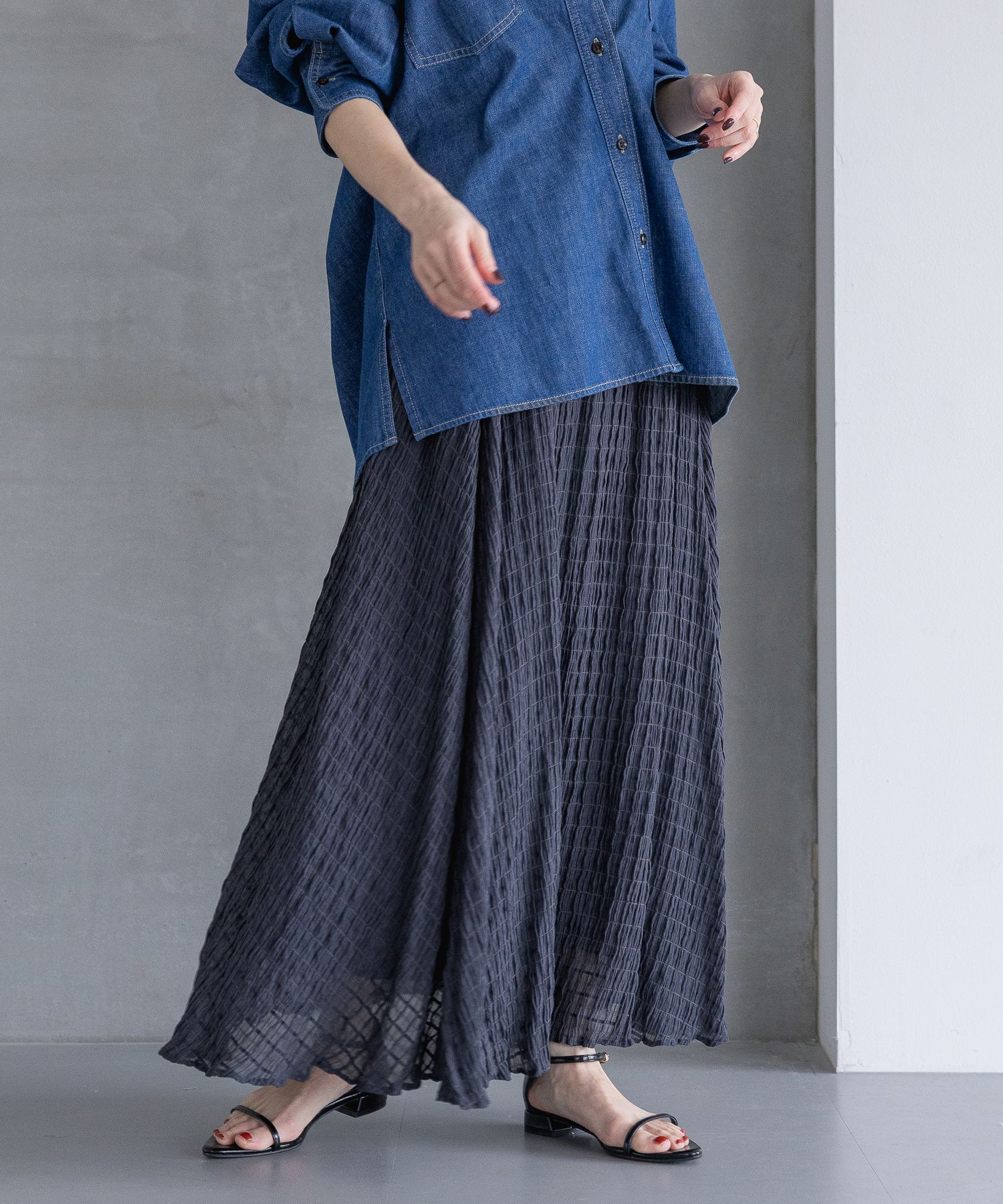 A part by 「【Sサイズ展開】シアーチェックフレアースカート」|スカート|ネイビー