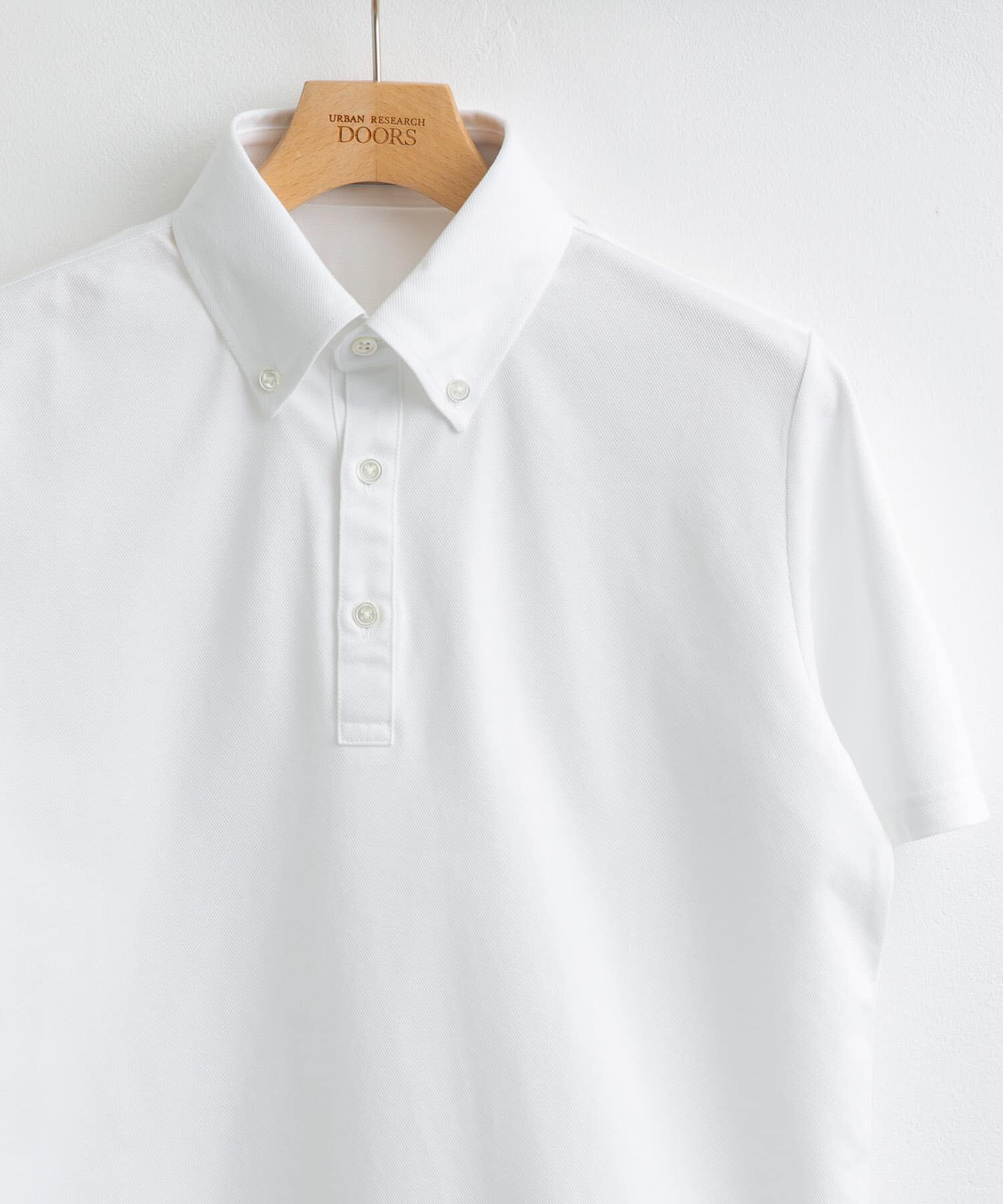 URBAN RESEARCH DOORS「『吸水速乾』LIFE STYLE TAILOR　ボタンダウン半袖プルオーバー」|シャツ・ブラウス|ホワイト