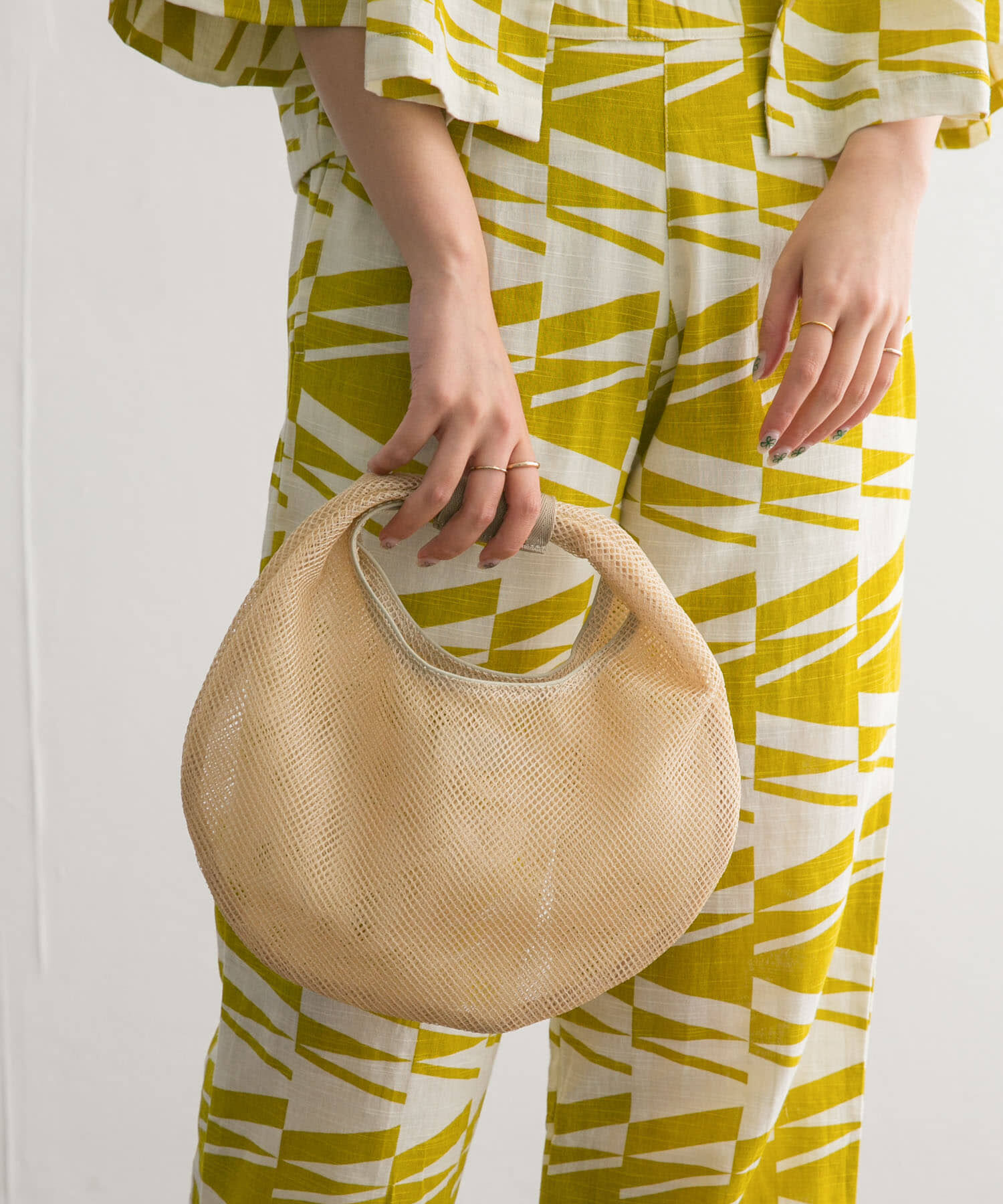  「CONTROL FREAK　メッシュラウンドバッグ」|ハンドバッグ|