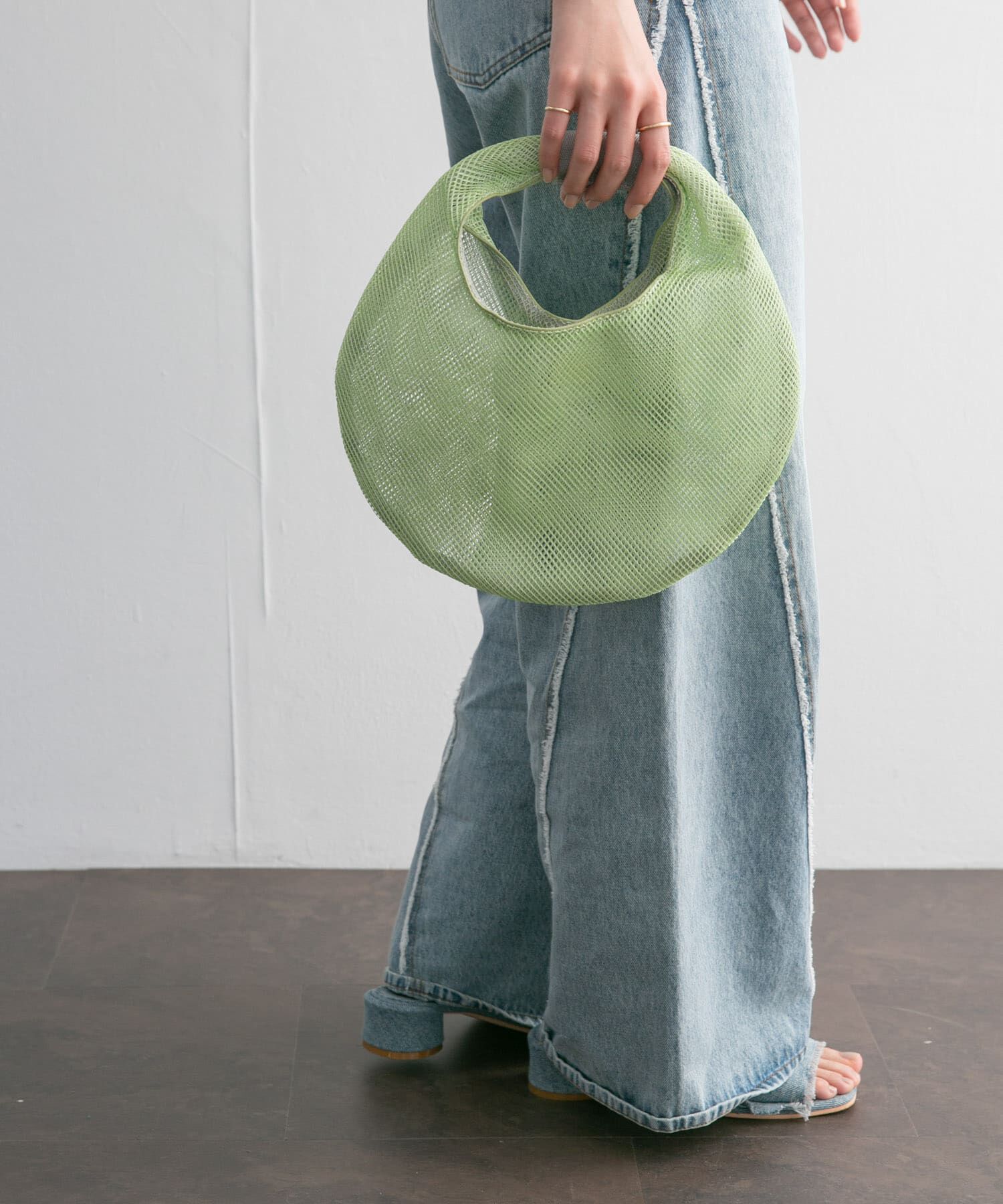  「CONTROL FREAK　メッシュラウンドバッグ」|ハンドバッグ|