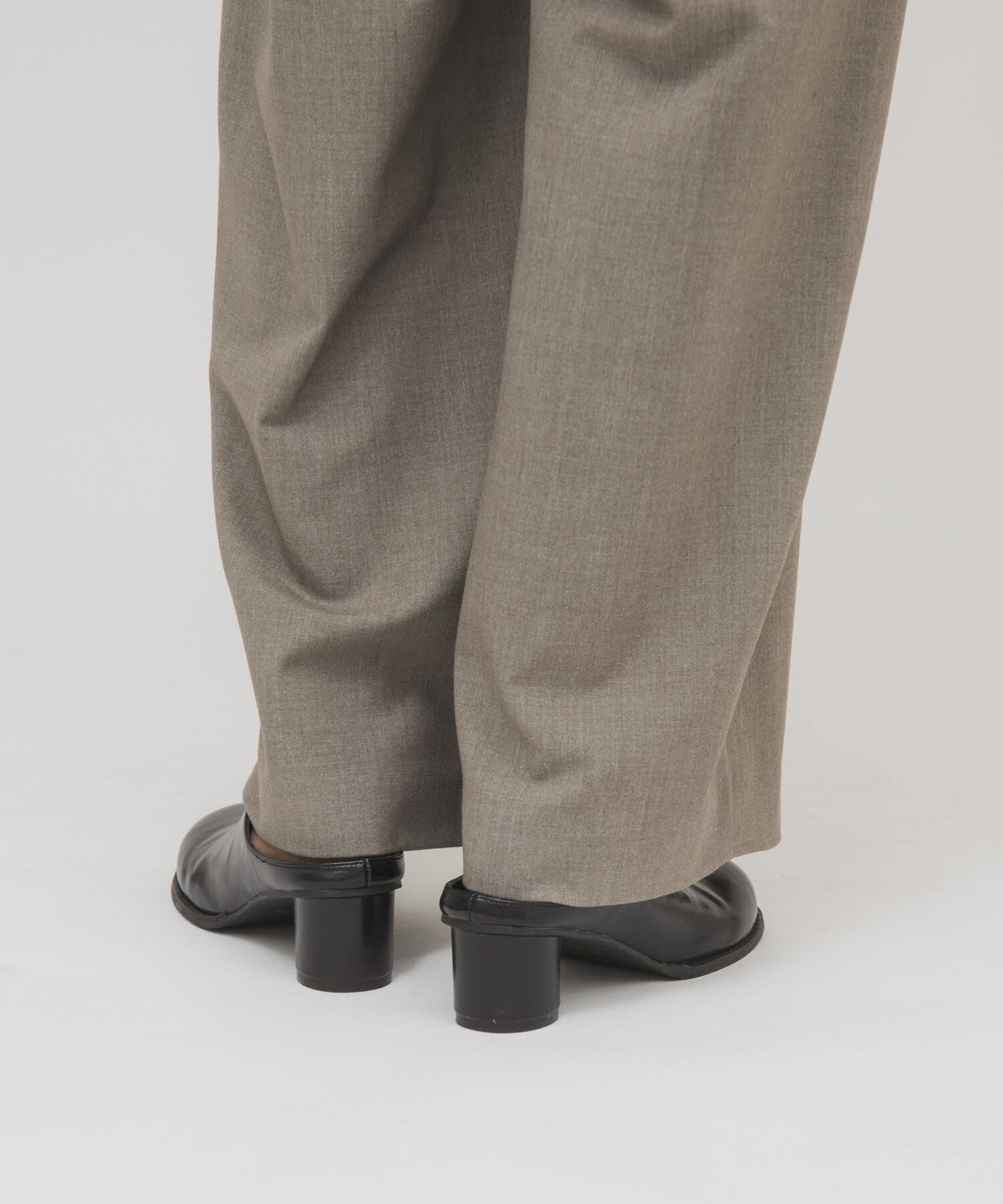  「プランプトゥサボミュール」|サンダル|