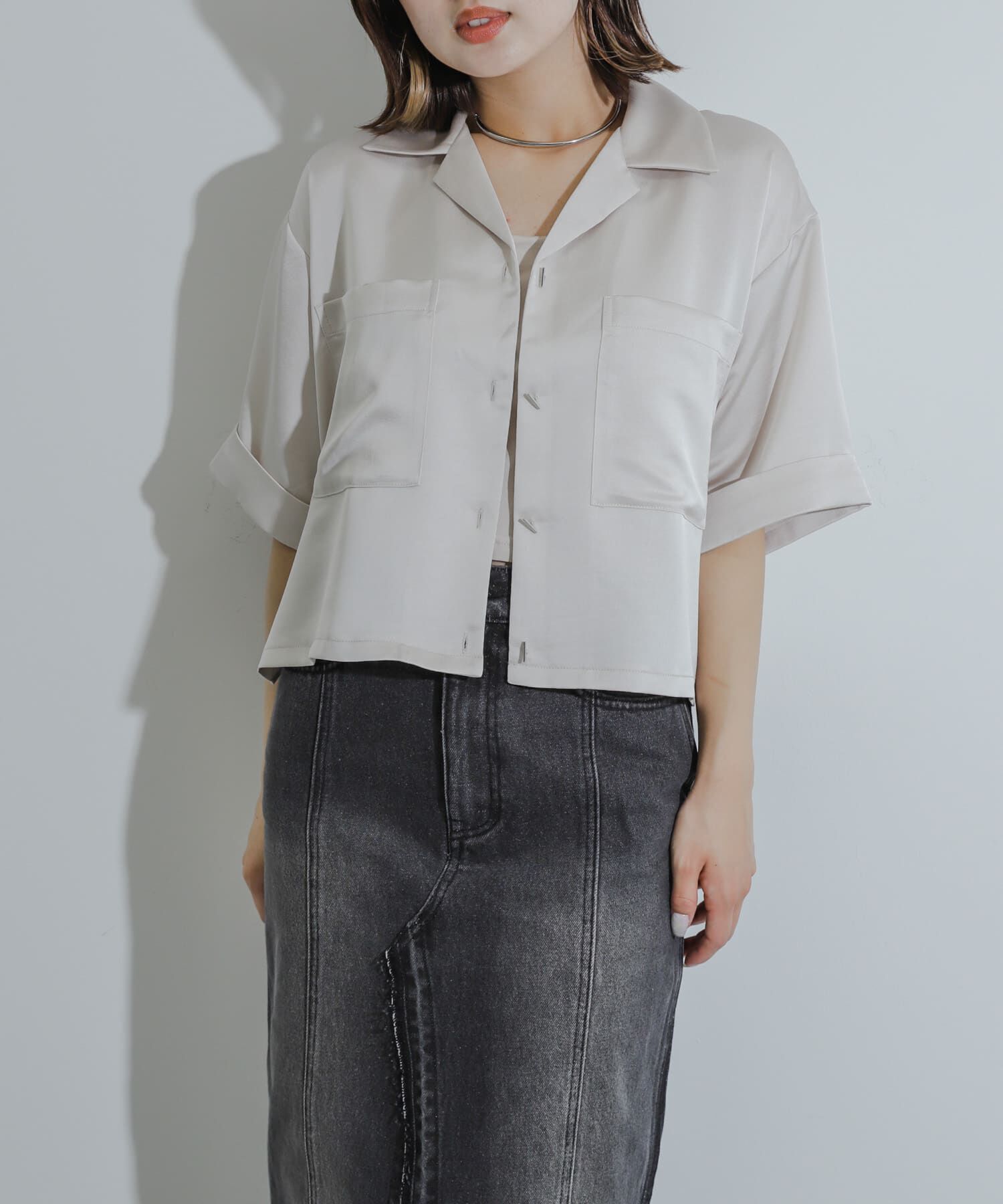 SENSE OF PLACE by URBAN RESEARCH「サテンオープンカラークロップドシャツ」|シャツ・ブラウス|