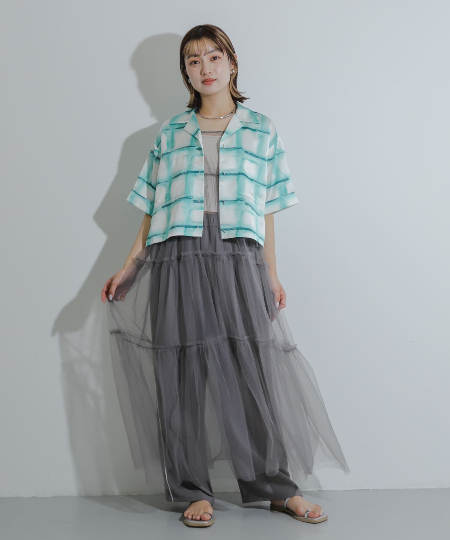 SENSE OF PLACE by URBAN RESEARCH「サテンオープンカラークロップドシャツ」|シャツ・ブラウス|