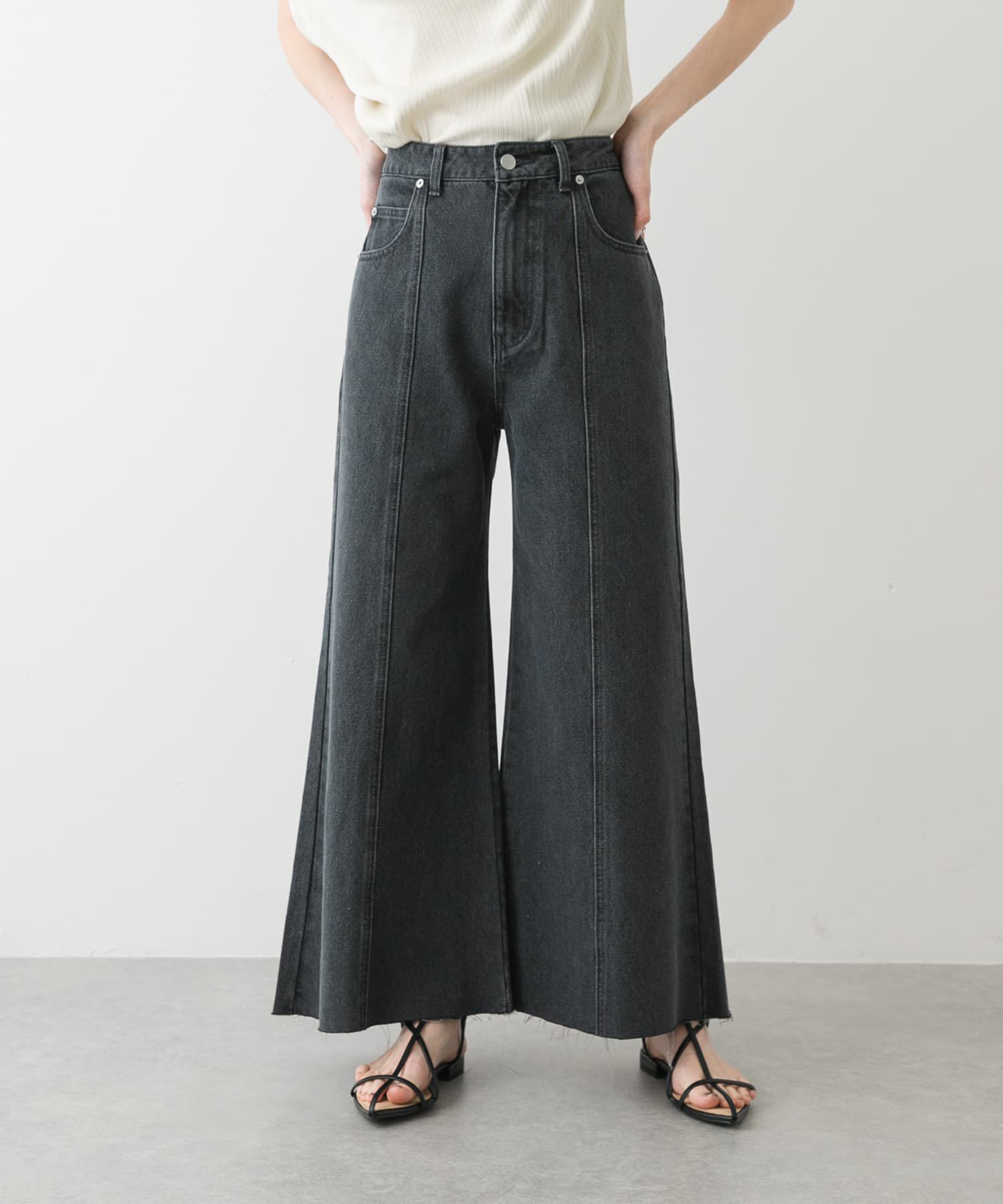 SENSE OF PLACE by URBAN RESEARCH「ルーズフレアデニム」|デニム|