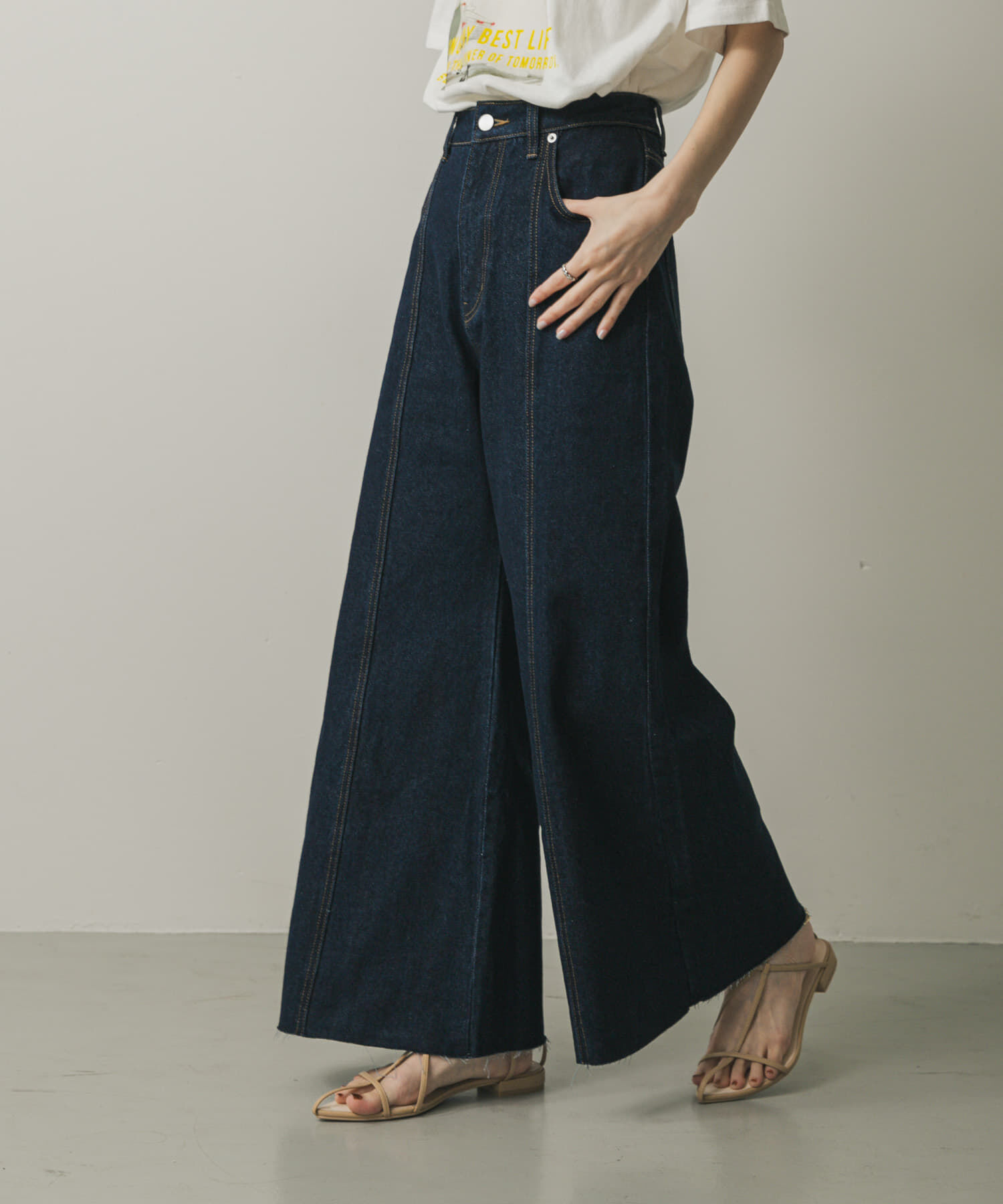 SENSE OF PLACE by URBAN RESEARCH「ルーズフレアデニム」|デニム|