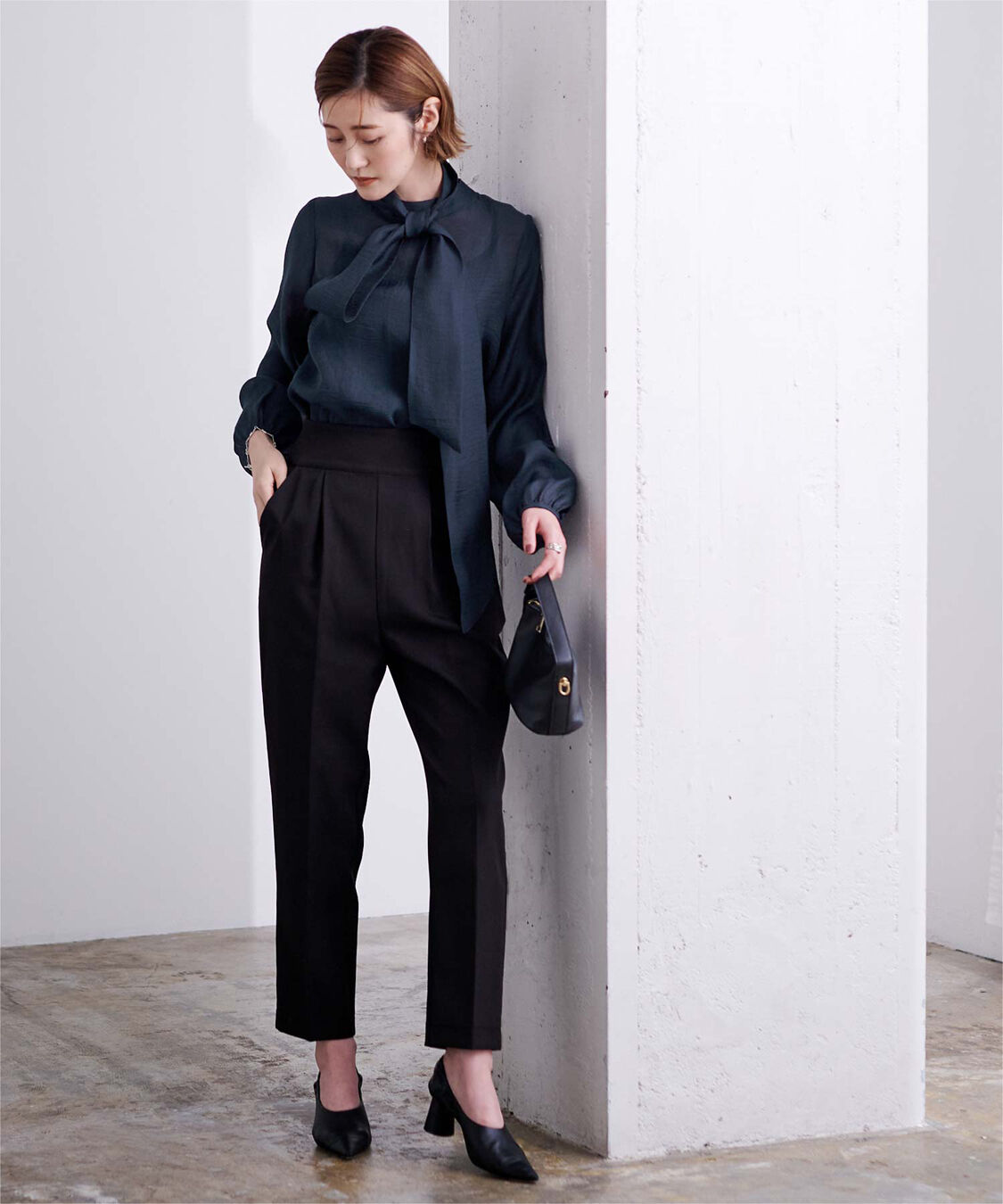 ur's「ボウタイ付シアーハイネックブラウス」|シャツ・ブラウス|