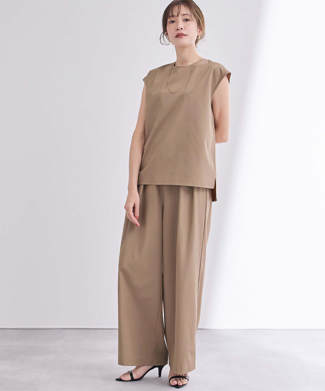 ur's「撥水フレンチスリーブトップス」|Tシャツ・カットソー|