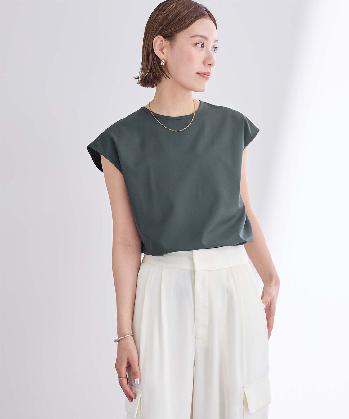 ur's「撥水フレンチスリーブトップス」|Tシャツ・カットソー|