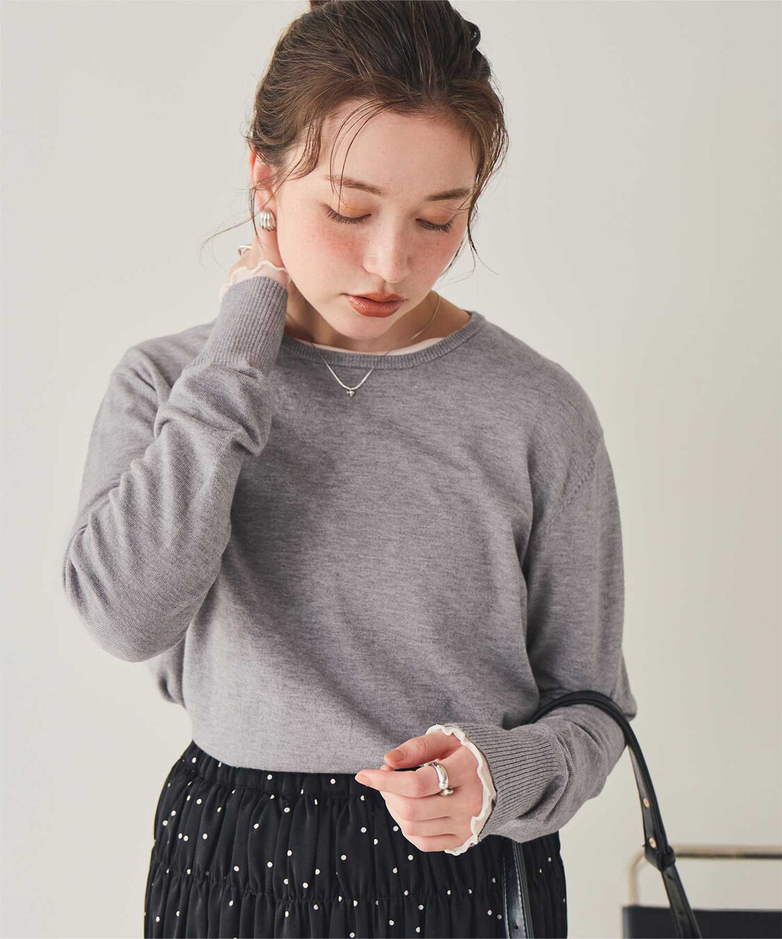 titivate「なめらか手触りカシミヤタッチクルーネックニット」|ニット・セーター|グレー