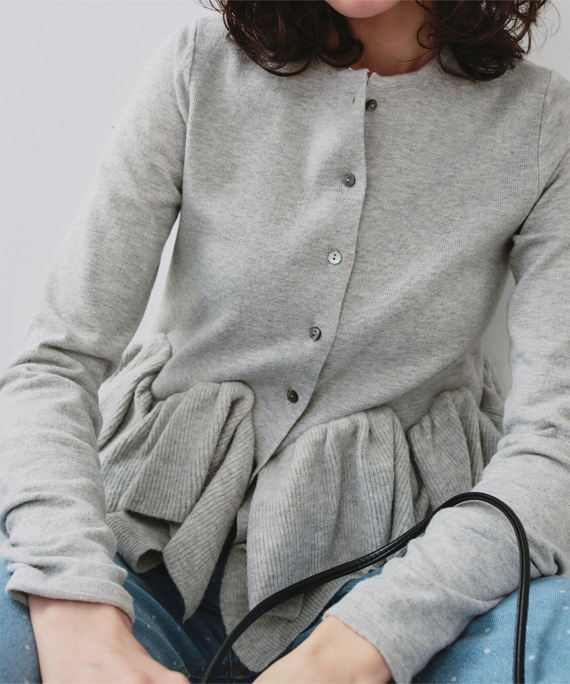 titivate「フリルヘムニットカーディガン」|ニット・セーター|