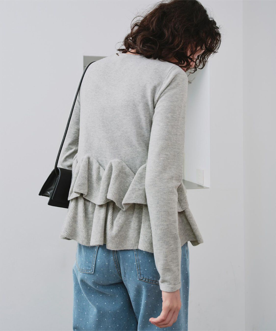 titivate「フリルヘムニットカーディガン」|ニット・セーター|