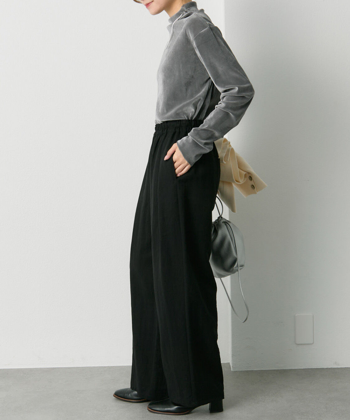  「【新色追加/リバイバル】ナイロンチュールベロアハイネックトップス」|Tシャツ・カットソー|