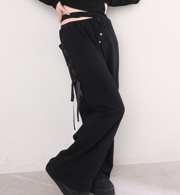  「【セットアップ可能】サイドカットレースアップスウェットパンツ」|その他|ブラック