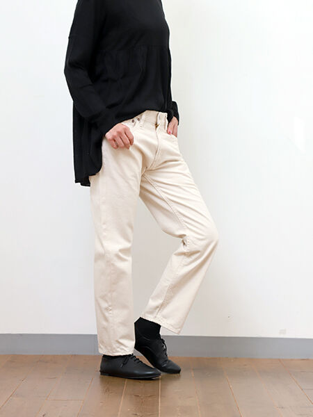 mizuiro ind「mizuiro ind 8分丈ホワイトデニム」|デニム|