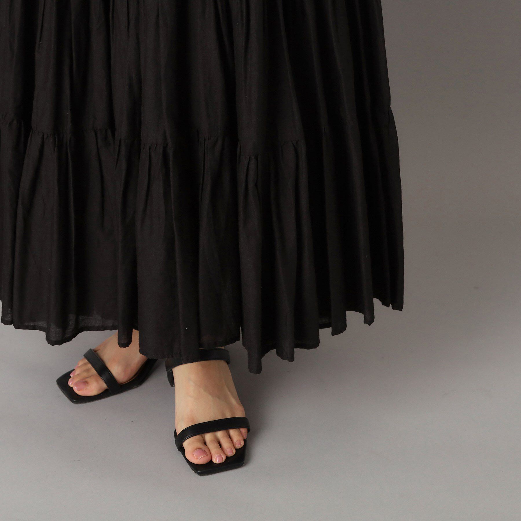 DRESSTERIOR「【大人百花春号掲載 モデル美香さん着用】洗える/コットンボイルティアードスカート」|スカート|