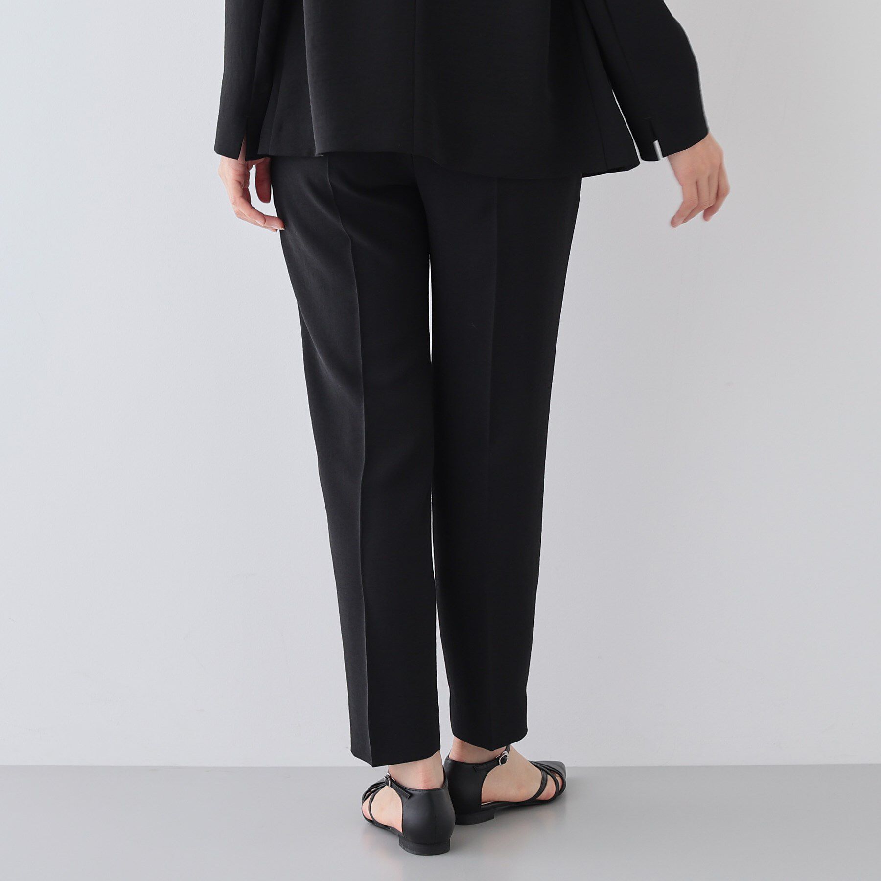 INDIVI「【着る日傘/遮熱/UVケア】タックテーパードパンツ」|その他|