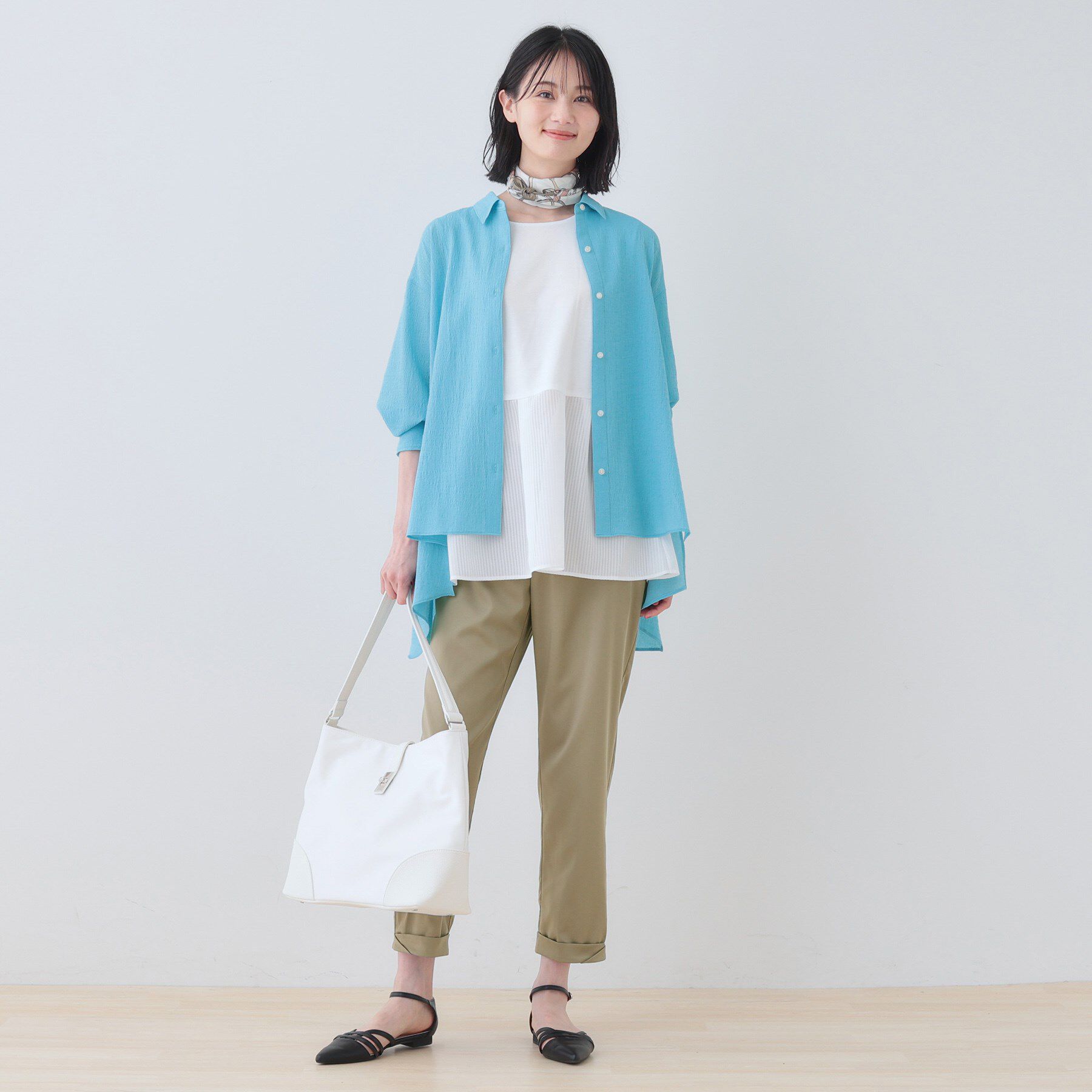 INDIVI「【洗える／高ストレッチ】クロップド丈サテンテーパードパンツ」|その他|