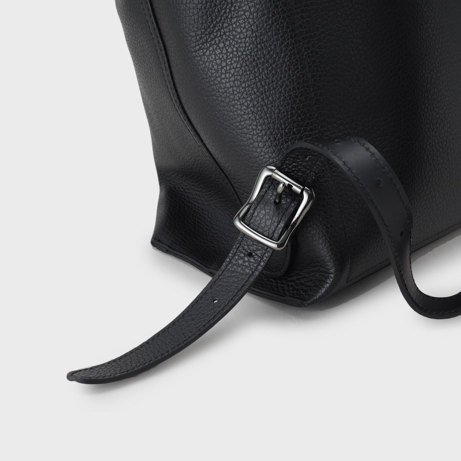 TAKEO KIKUCHI「【THE FLAGSHIP】ダブルフェイス レザーリュック」|リュック|