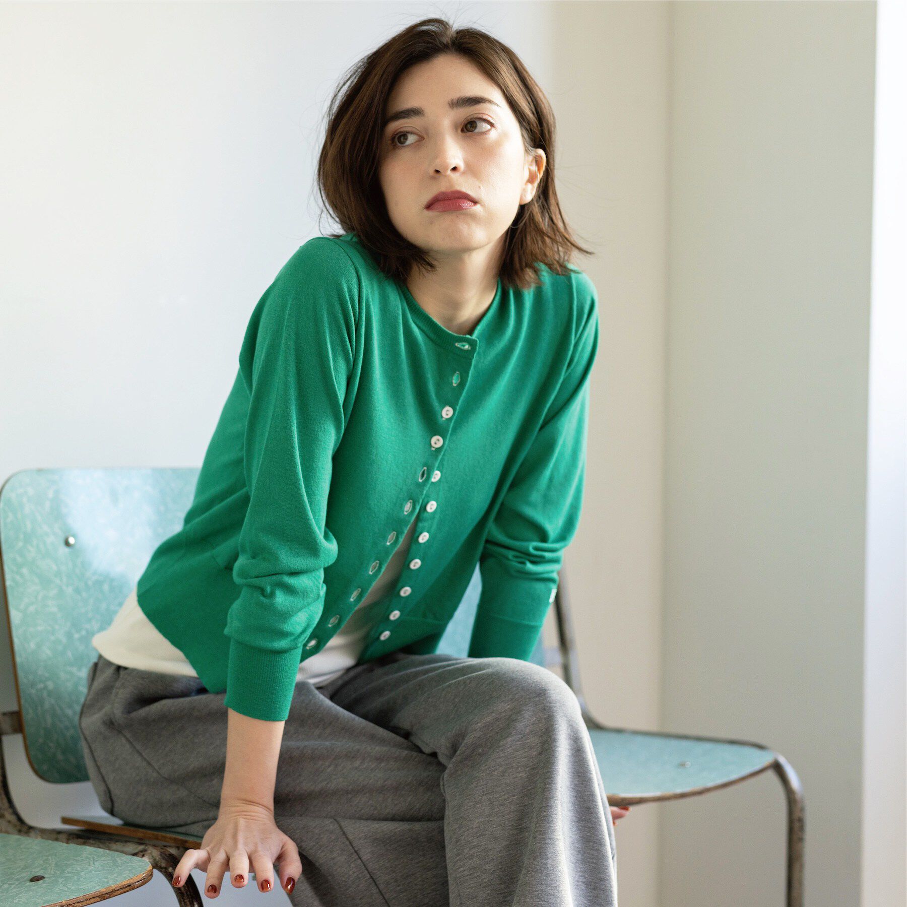 OPAQUE.CLIP「多ボタン 袖口刺繍クルーネックカーディガン」|カーディガン|