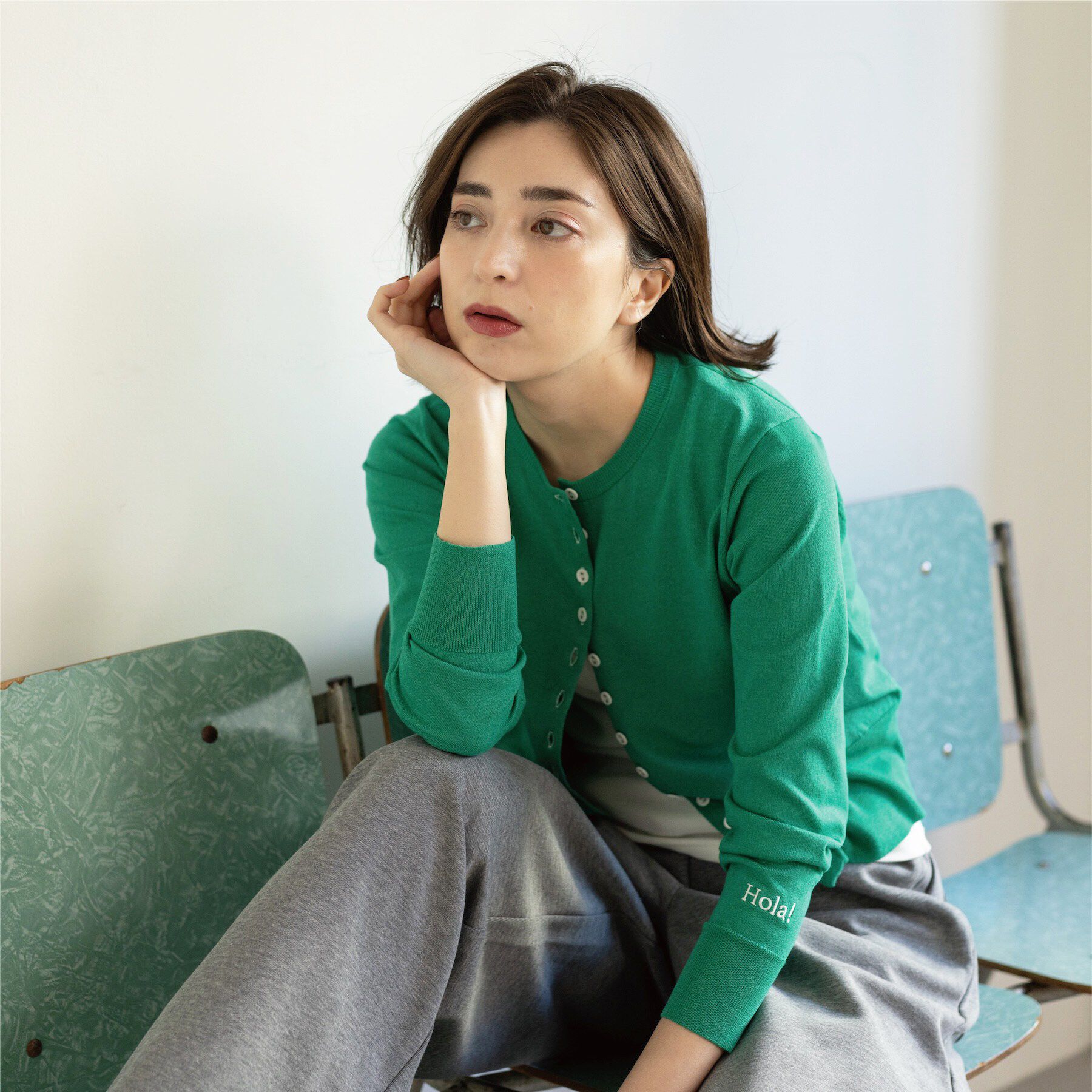 OPAQUE.CLIP「多ボタン 袖口刺繍クルーネックカーディガン」|カーディガン|