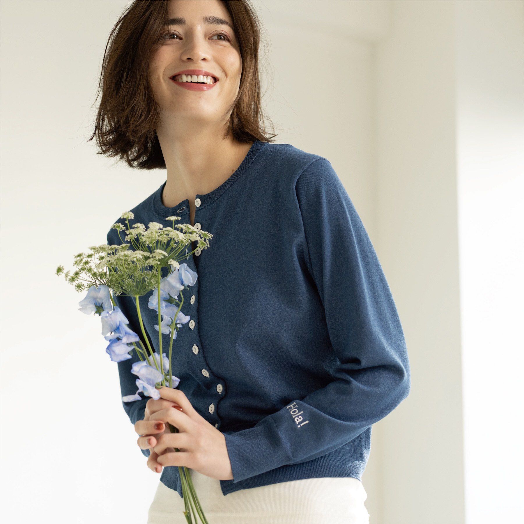 OPAQUE.CLIP「多ボタン 袖口刺繍クルーネックカーディガン」|カーディガン|