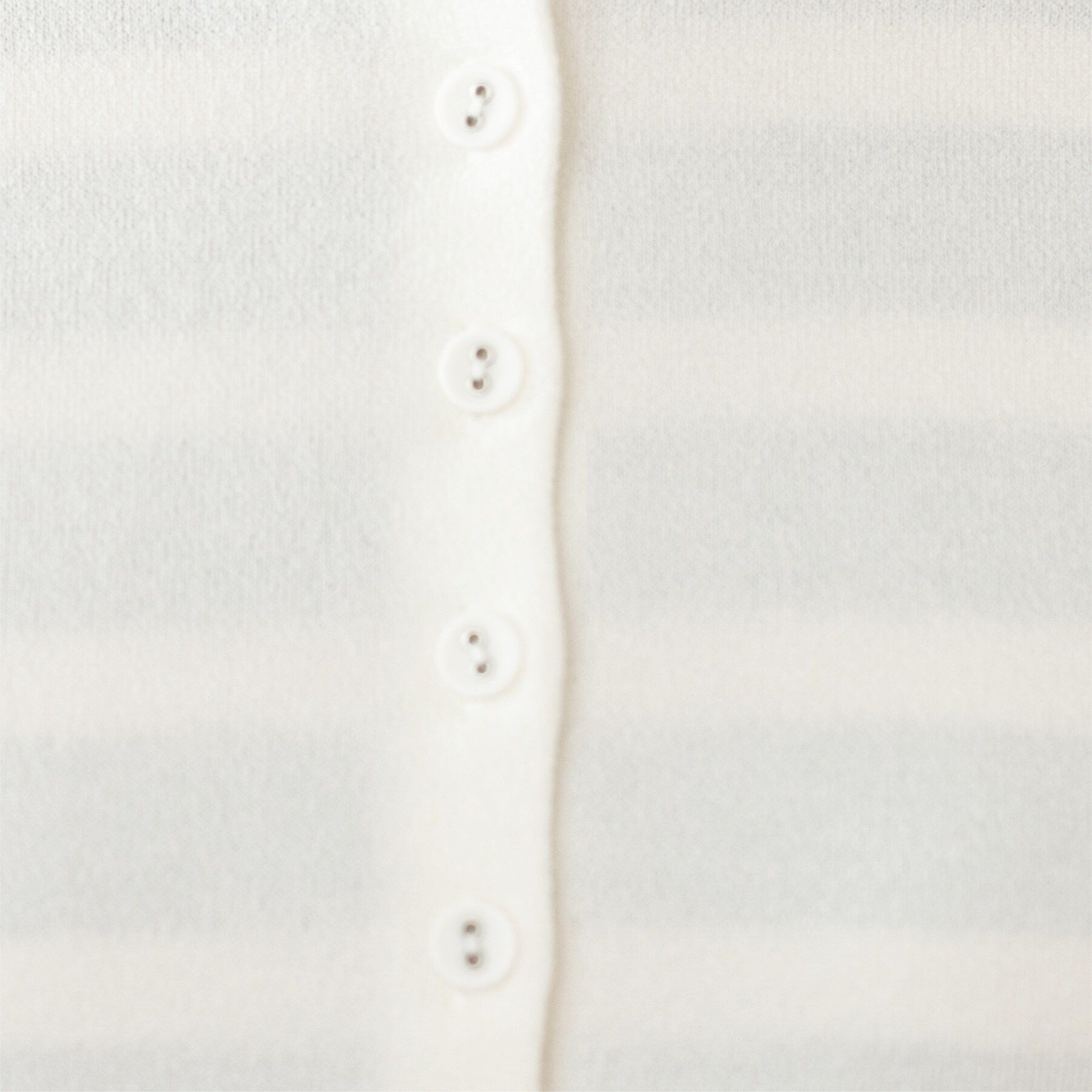 OPAQUE.CLIP「多ボタン 袖口刺繍クルーネックカーディガン」|カーディガン|