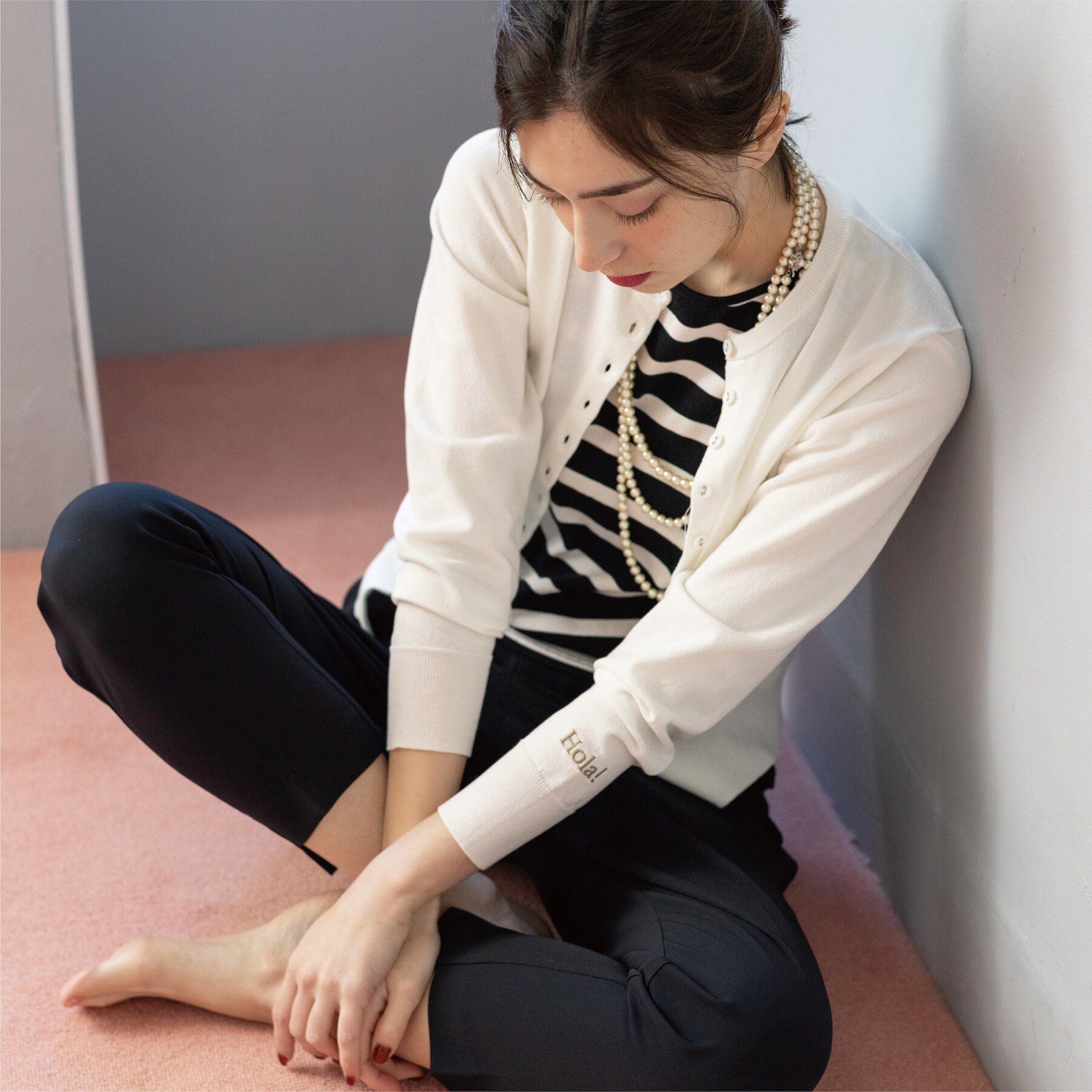 OPAQUE.CLIP「多ボタン 袖口刺繍クルーネックカーディガン」|カーディガン|