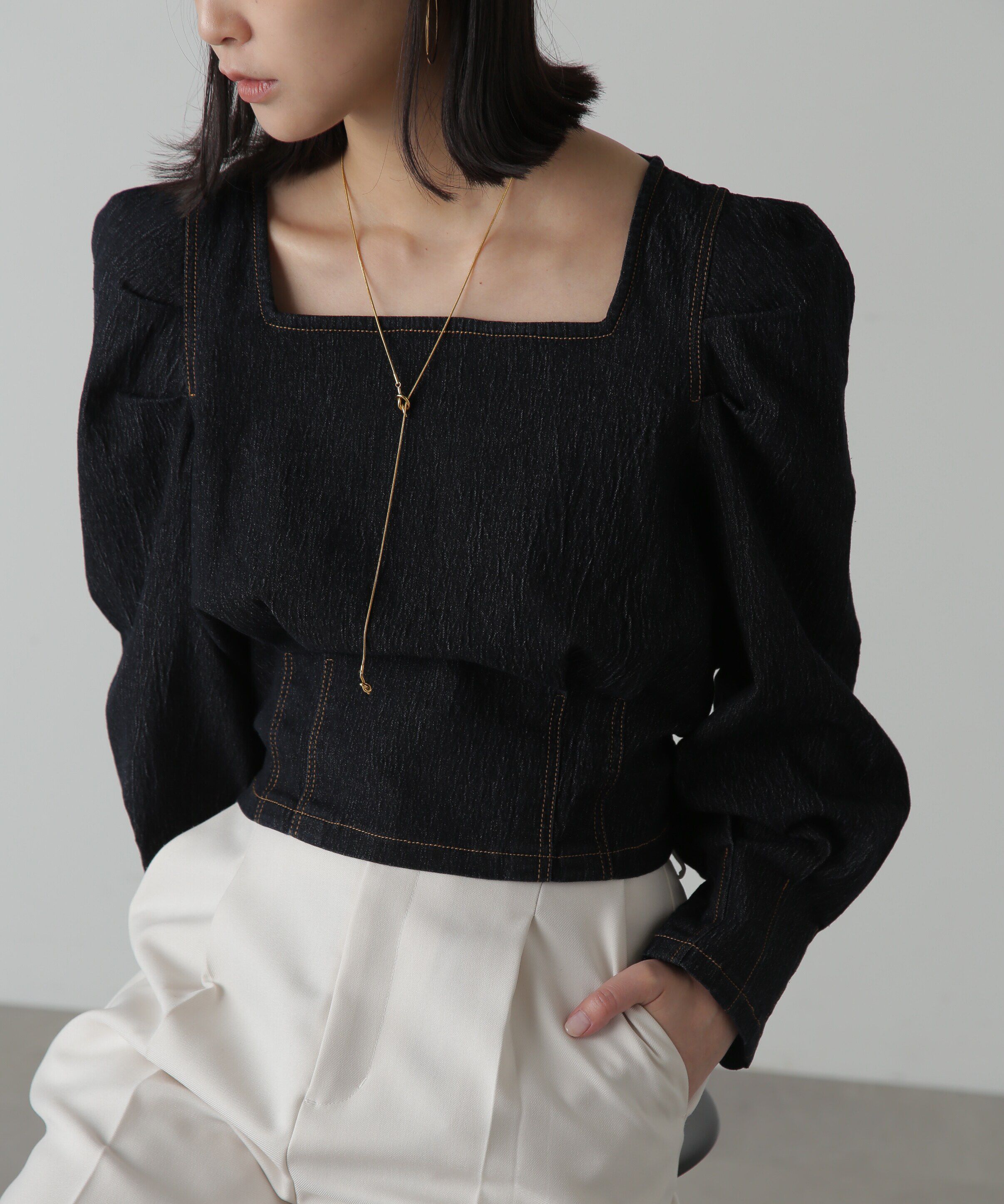  「スクエアネックボリュームスリーブ長袖ブラウス」|シャツ・ブラウス|ブラックデニ 1