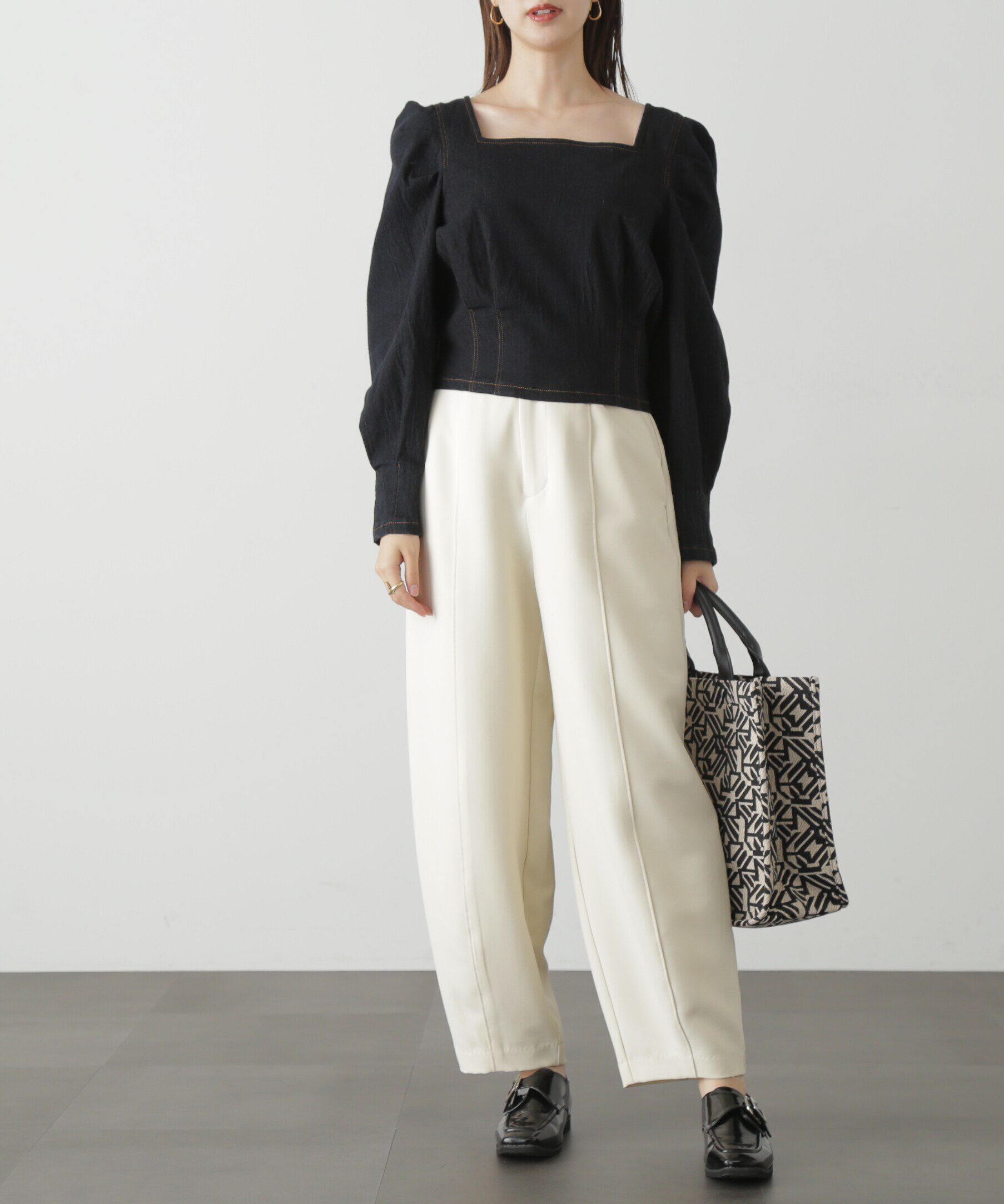  「スクエアネックボリュームスリーブ長袖ブラウス」|シャツ・ブラウス|