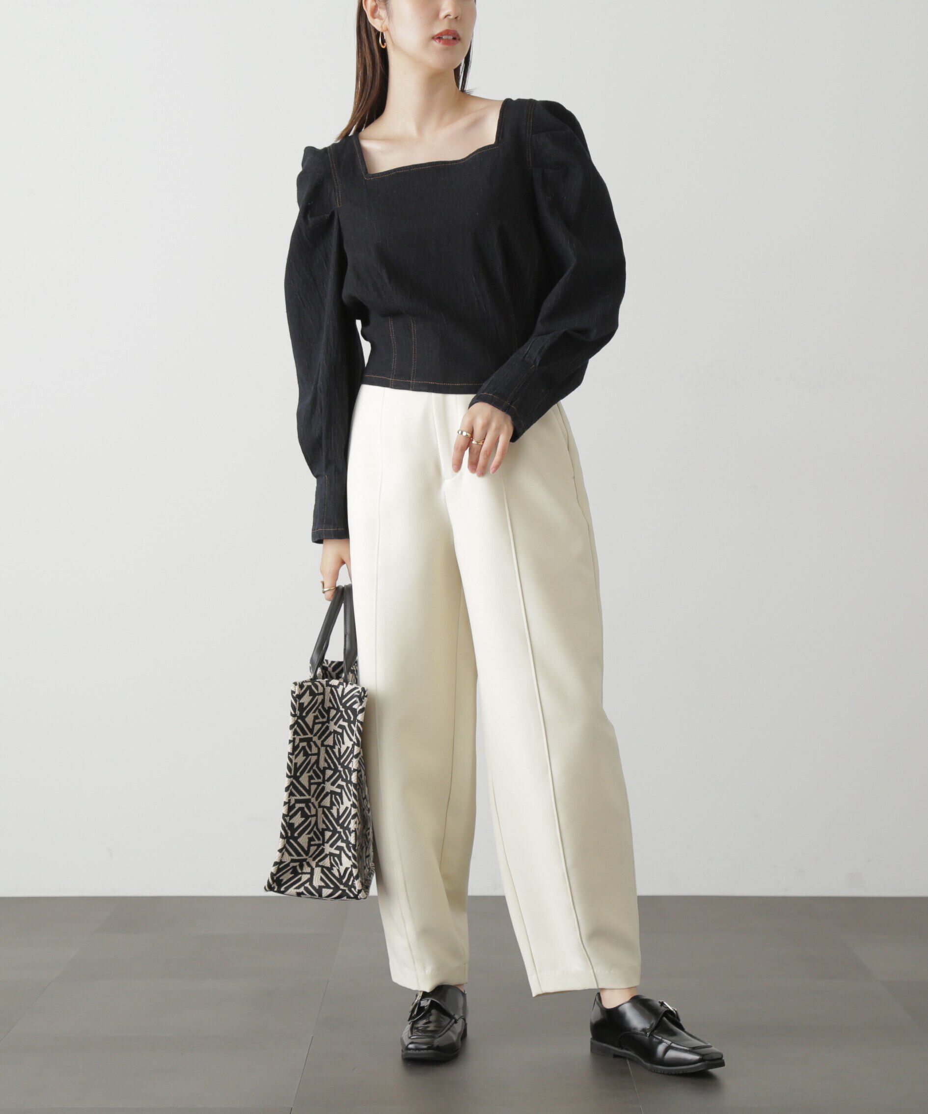  「スクエアネックボリュームスリーブ長袖ブラウス」|シャツ・ブラウス|