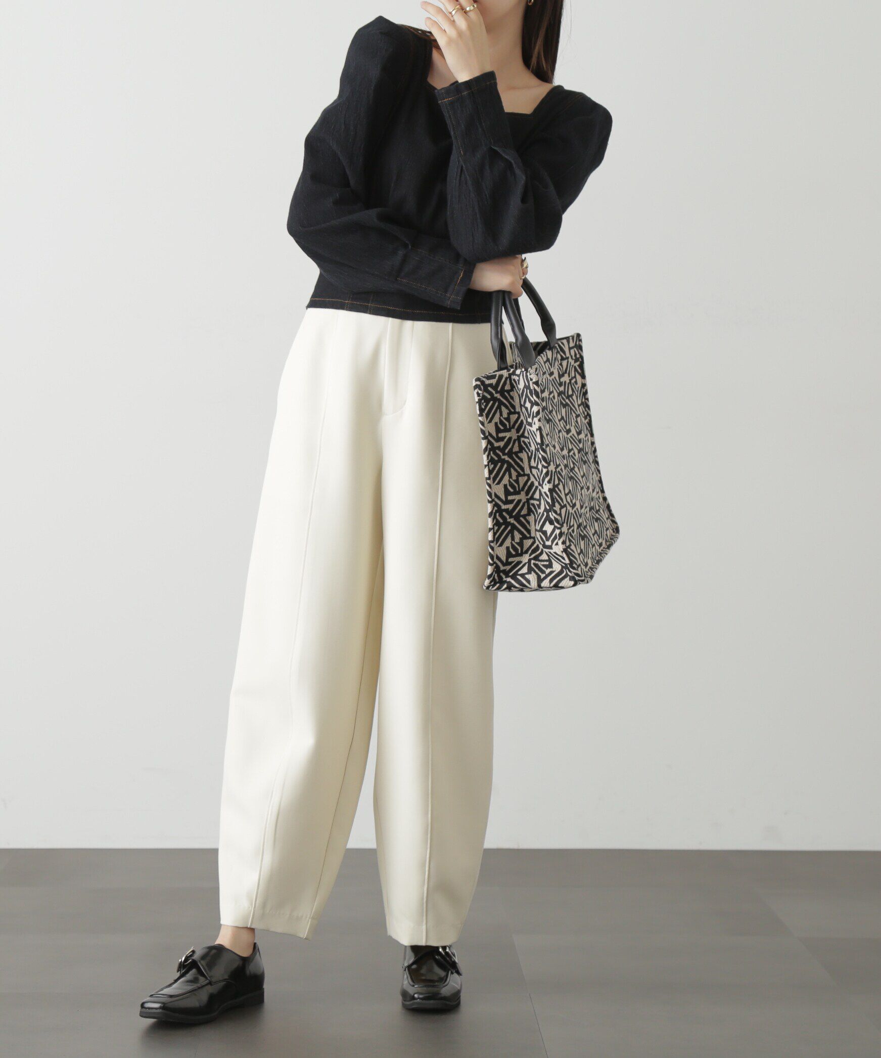  「スクエアネックボリュームスリーブ長袖ブラウス」|シャツ・ブラウス|