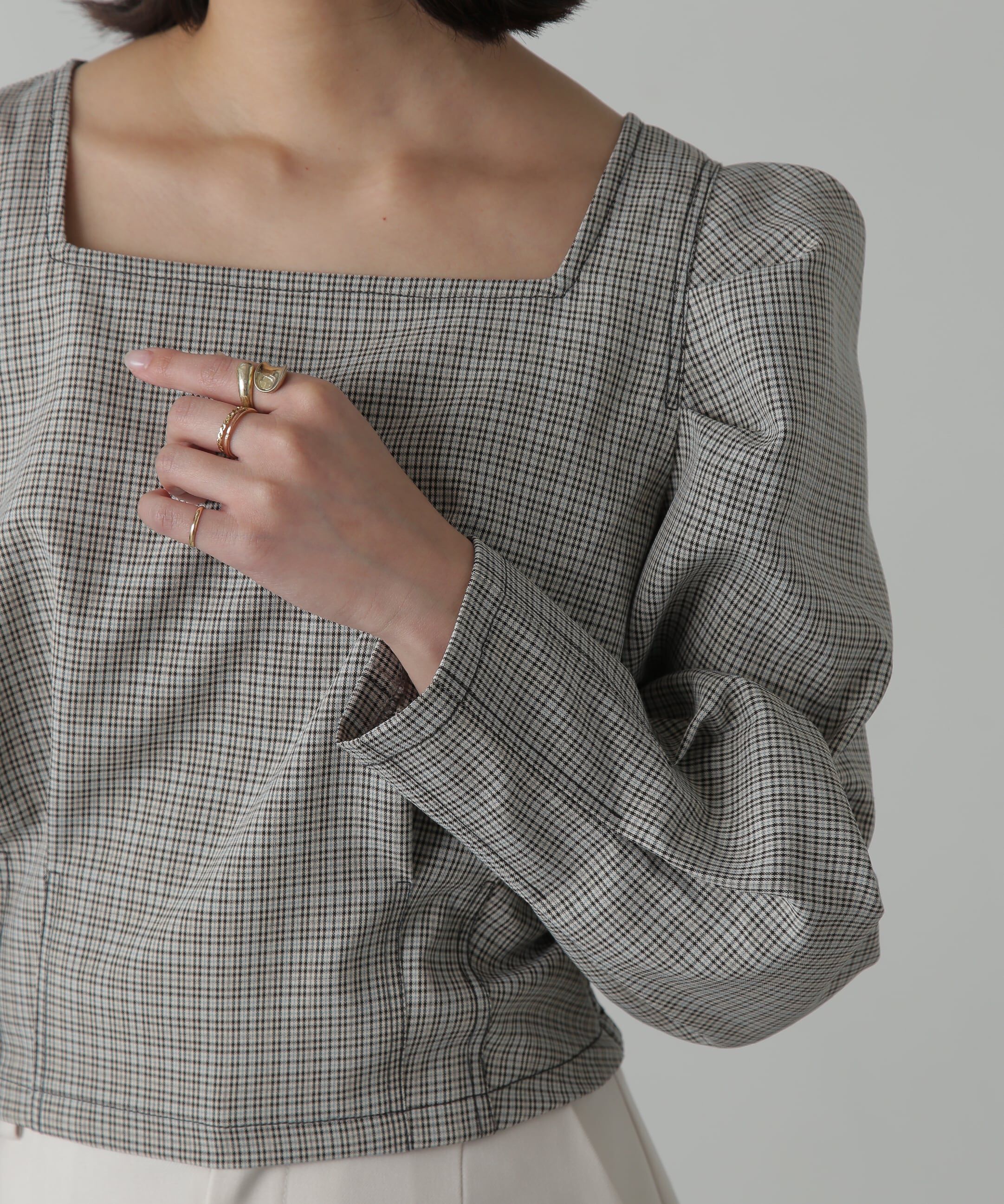  「スクエアネックボリュームスリーブ長袖ブラウス」|シャツ・ブラウス|