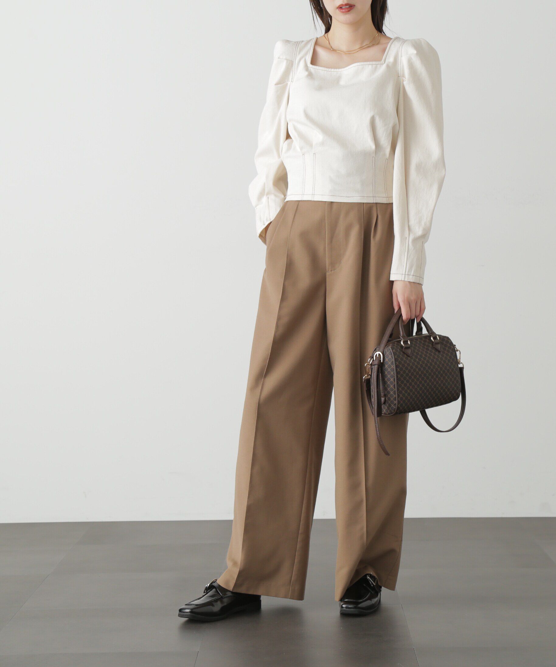  「スクエアネックボリュームスリーブ長袖ブラウス」|シャツ・ブラウス|