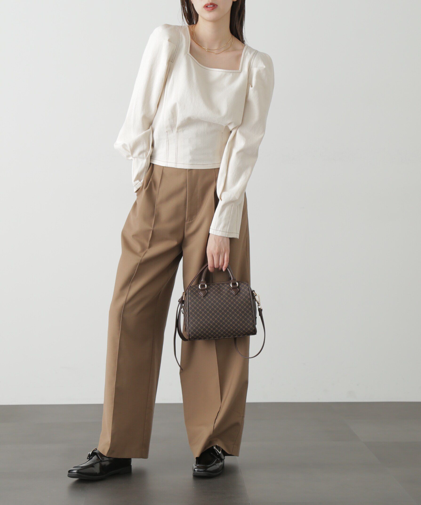  「スクエアネックボリュームスリーブ長袖ブラウス」|シャツ・ブラウス|