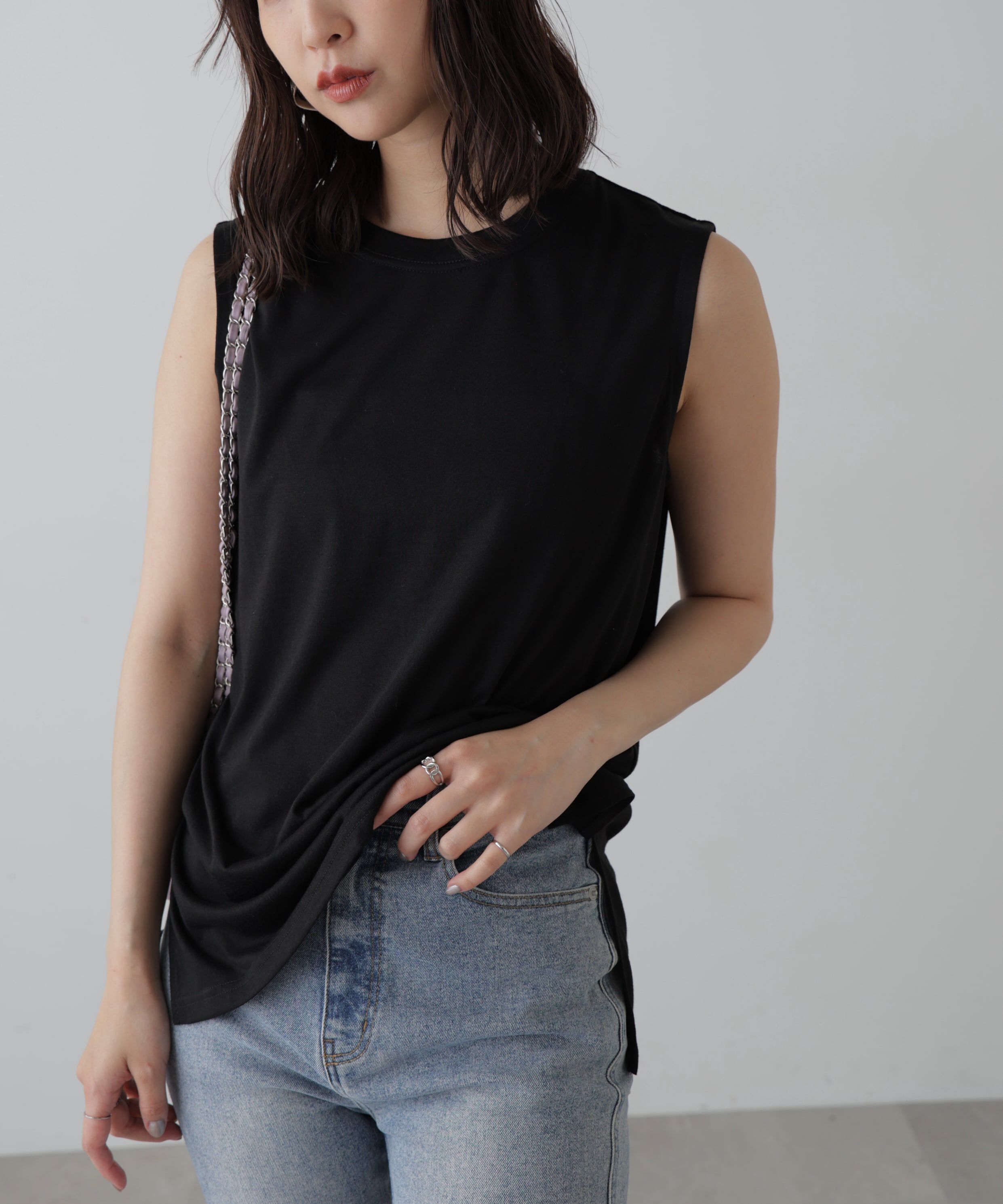  「サイドスリットタンクトップ」|Tシャツ・カットソー|