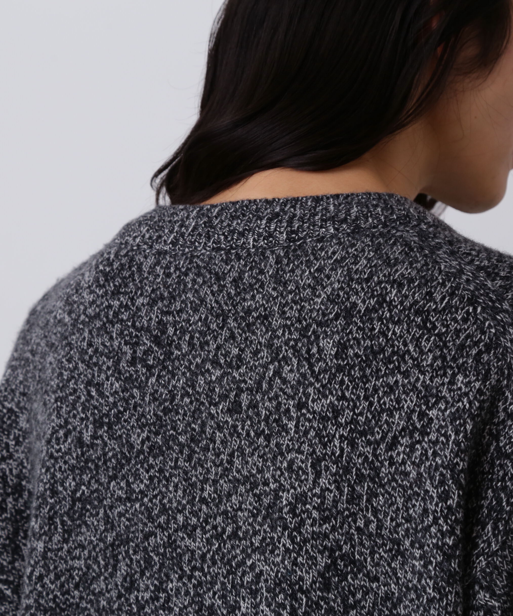 YLEVE 「YLEVE / WOOL CASHMERE MELANGE KNIT V NECK PULL OVER」|ニット・セーター|