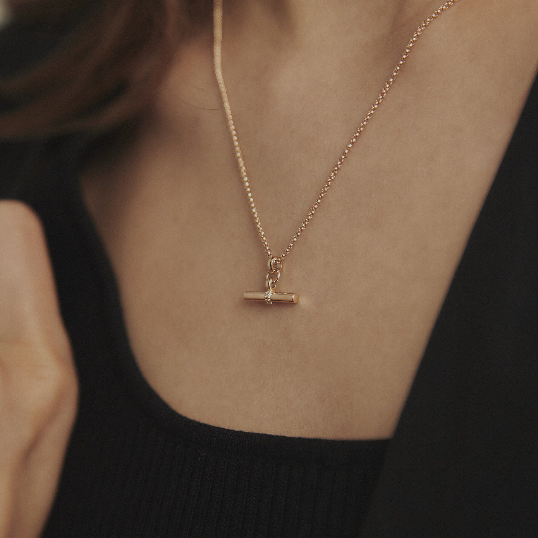 COCOSHNIK「K10ダイヤモンド マンテルモチーフ ネックレス」|ネックレス|