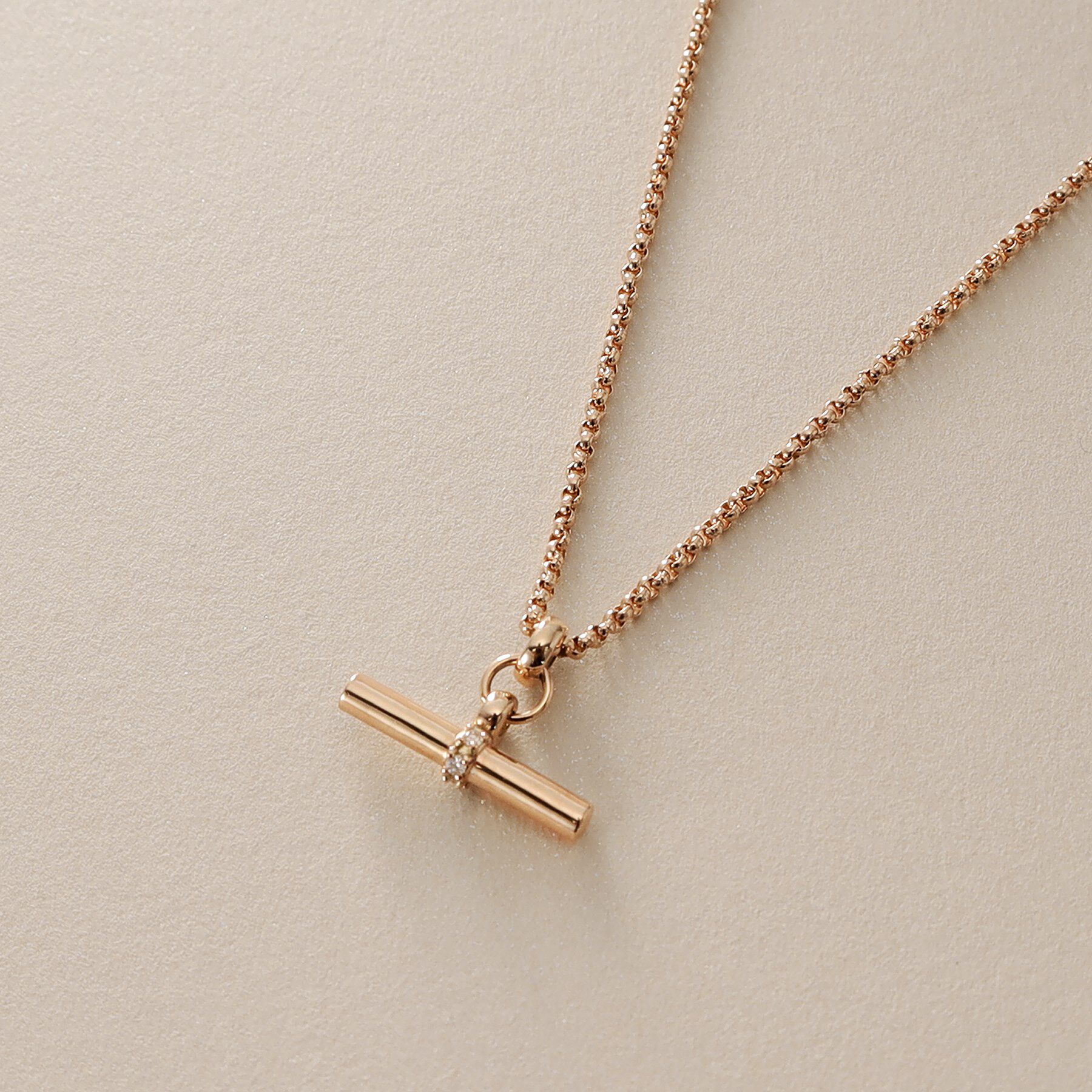 COCOSHNIK「K10ダイヤモンド マンテルモチーフ ネックレス」|ネックレス|