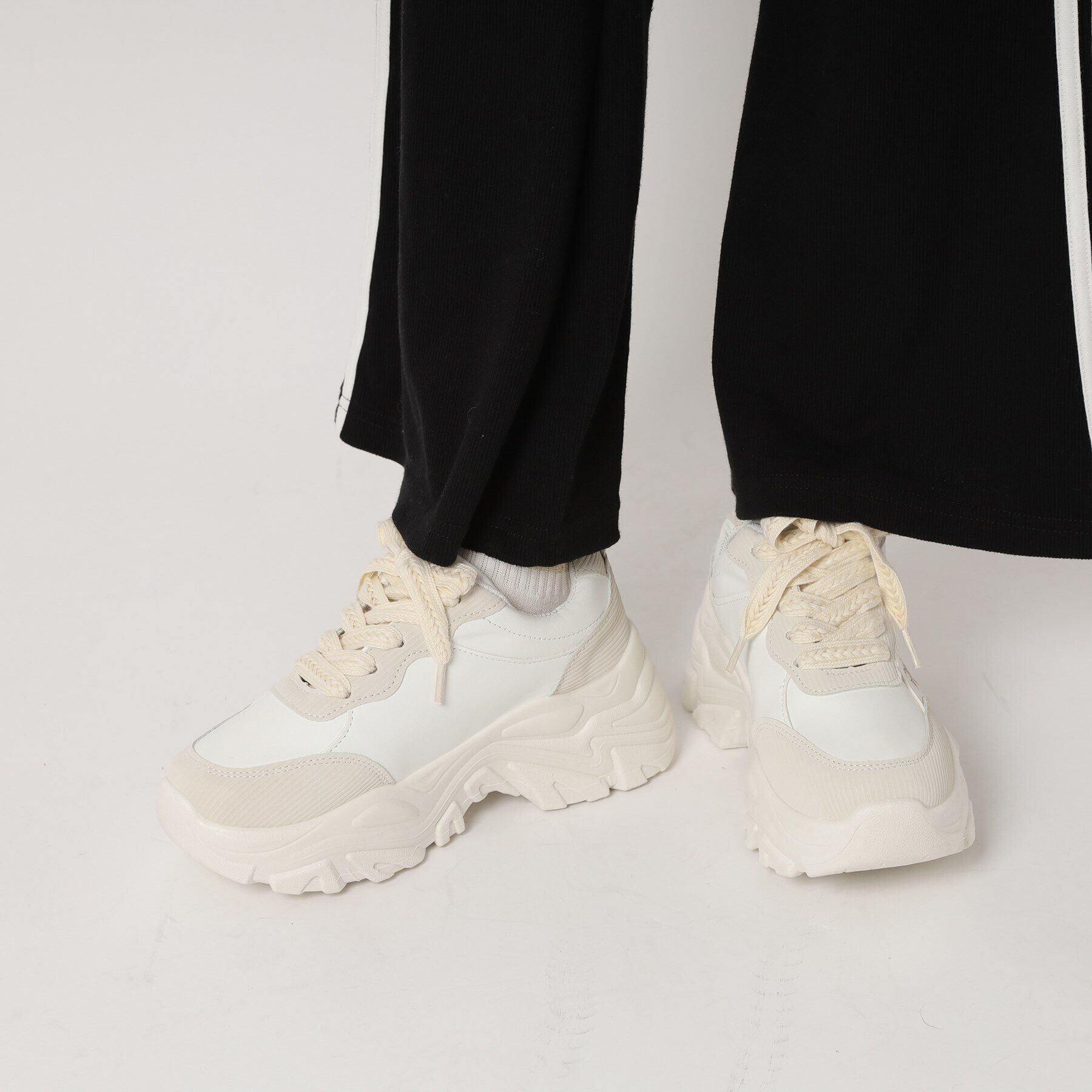 csT&P「厚底韓国ファッションダットスニーカー」|スニーカー|