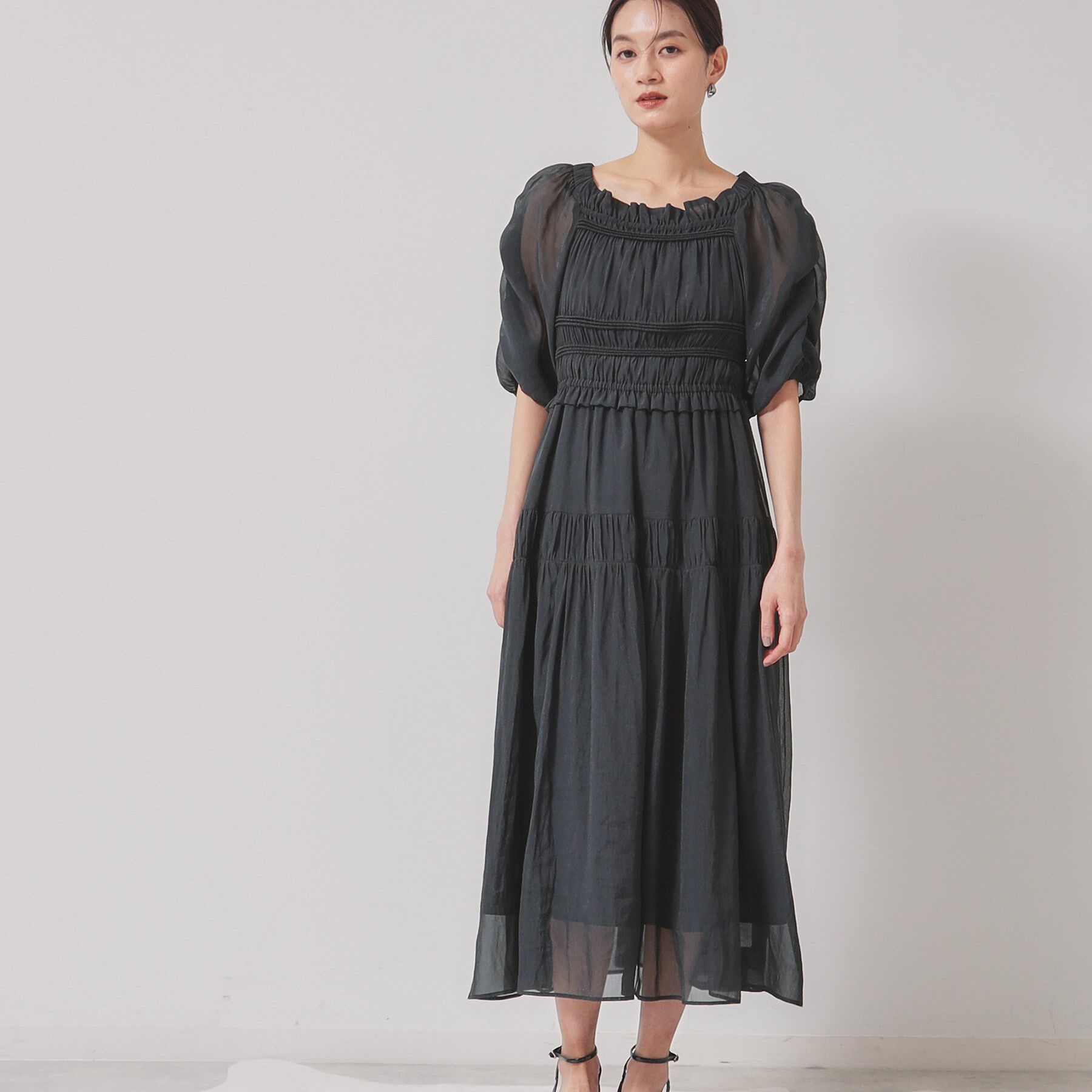 SunaUna「【パウダーシフォン／シャーリング】ロングワンピース」|ワンピース|