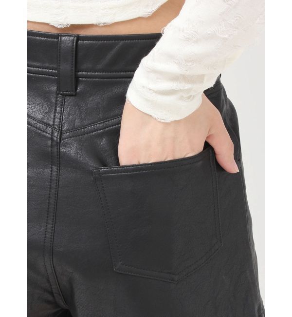 EVRIS「フェイクレザータイトショートパンツ」|その他|