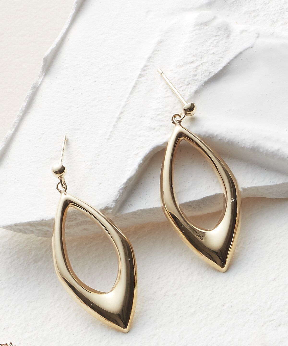 newme by Samantha Thavasa「K10 YG メタルピアス」|ピアス|