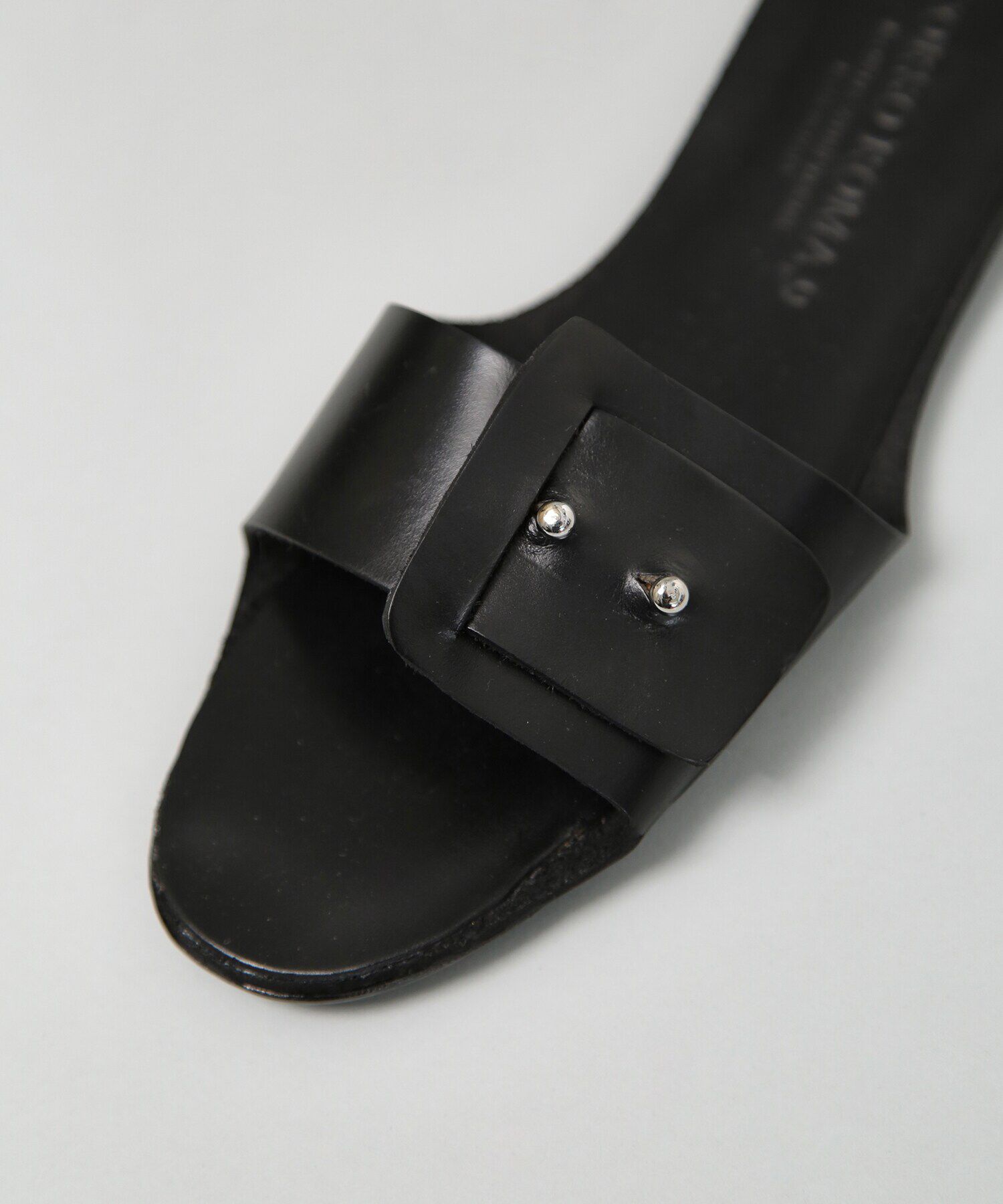 nano･universe「CORSO ROMA 9/フラットサンダル」|サンダル|