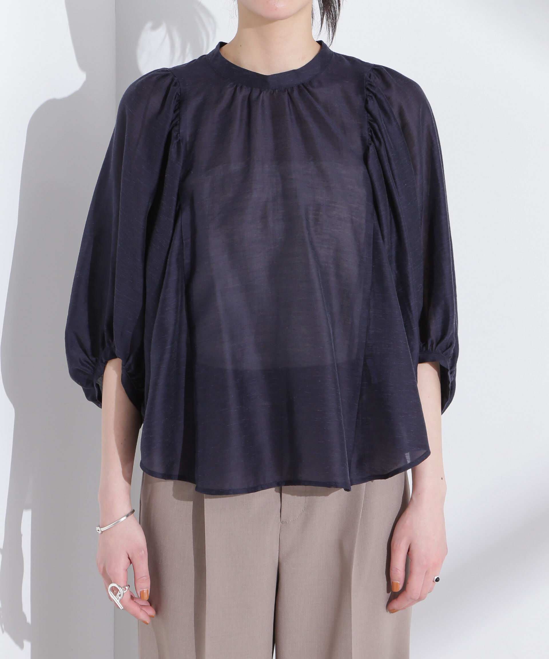nano･universe「リネン混シアーボリュームスリーブブラウス」|シャツ・ブラウス|