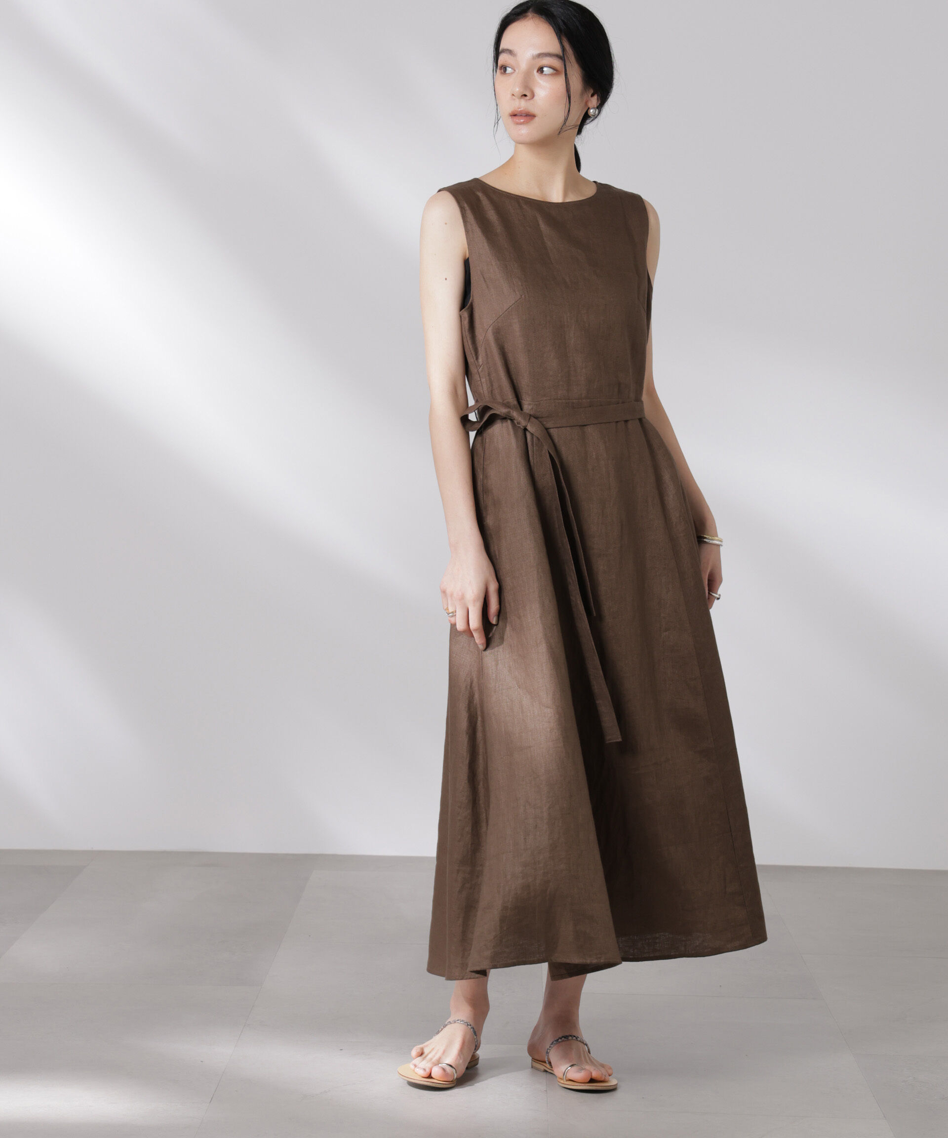 nano･universe「ヨーロピアンフラックス Aラインノースリーブワンピース」|ワンピース|