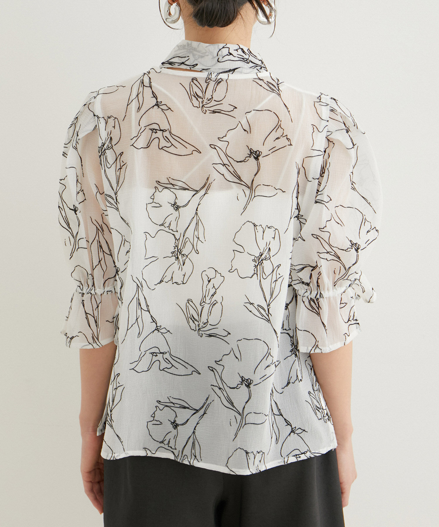 VIS「【選べる素材】アソートボウタイリボンブラウス」|シャツ・ブラウス|